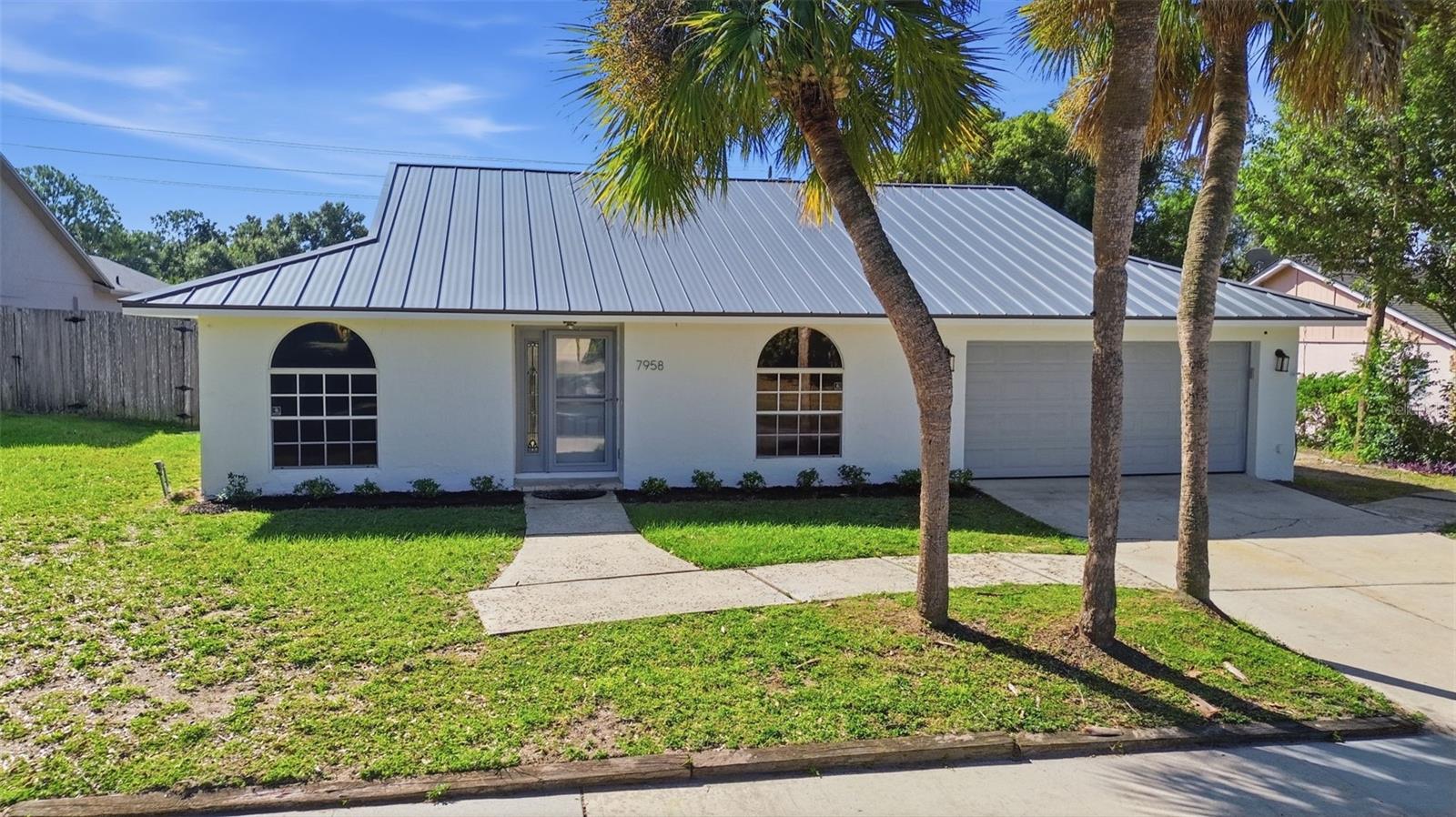 7958 GLEN ABBEY CIR