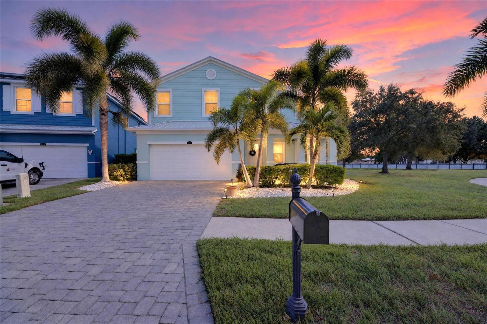 449 BAHAMA GRANDE BLVD