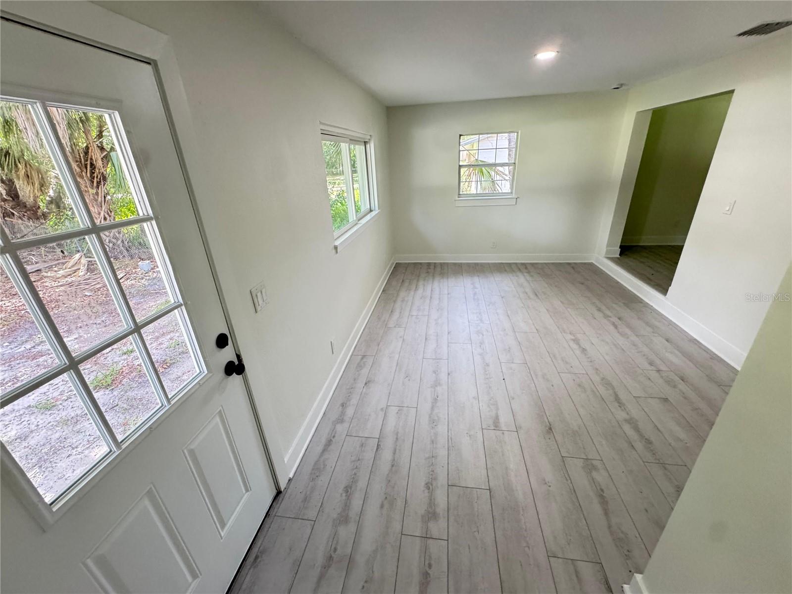 Single Family Residence at 4358 BEDFORD RD, SANFORD, photo 7 of 19