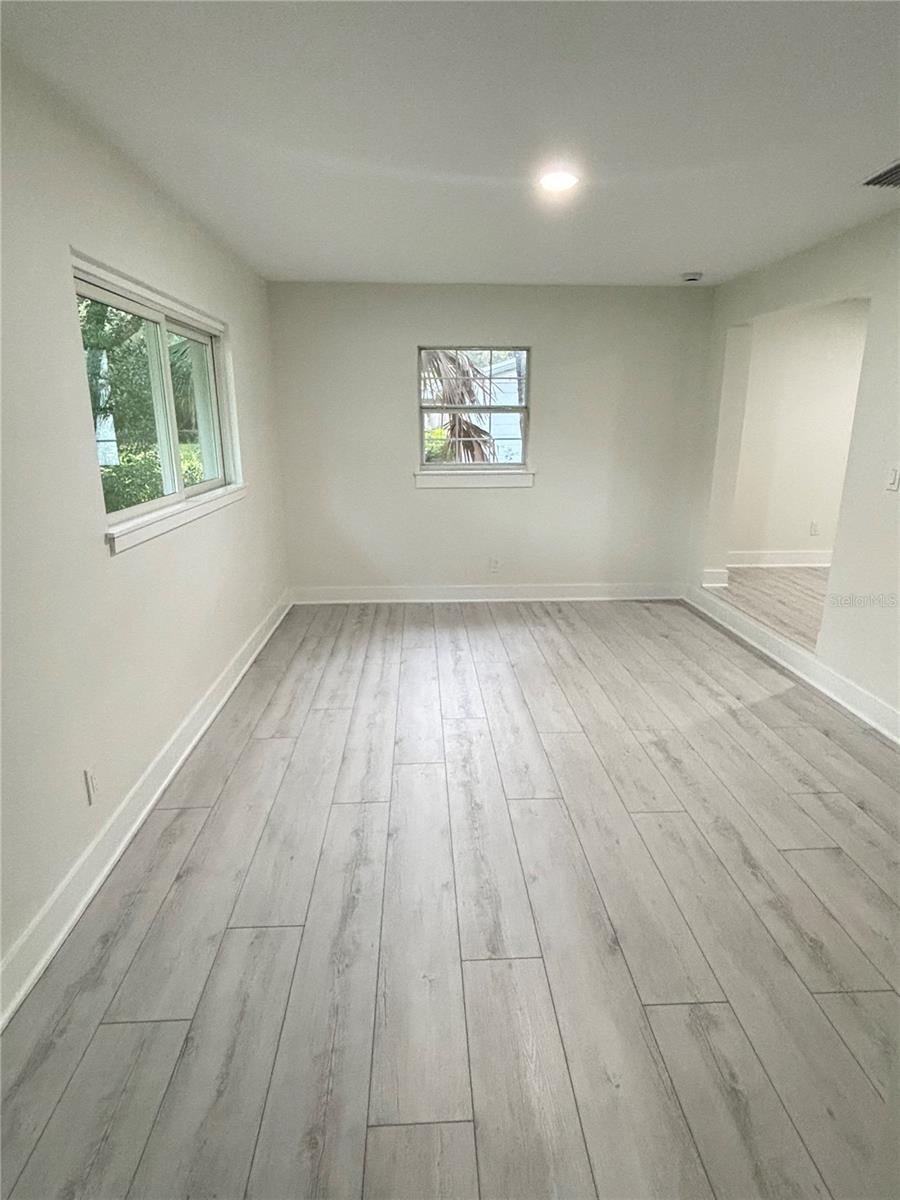 Single Family Residence at 4358 BEDFORD RD, SANFORD, photo 12 of 19