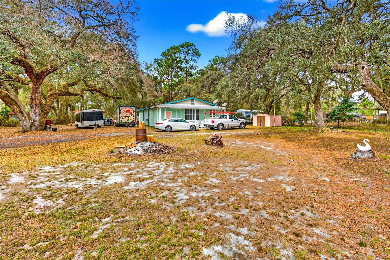 Mobile Home at 4291 E FORT APACHE PL, DUNNELLON, photo 2 of 28