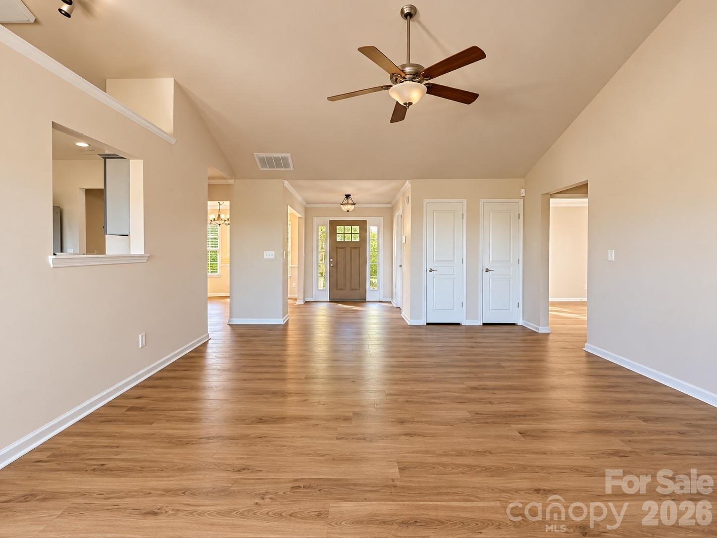 Single Family Residence at 112 Ashton Bluff Circle, Mount Holly, photo 5 of 26