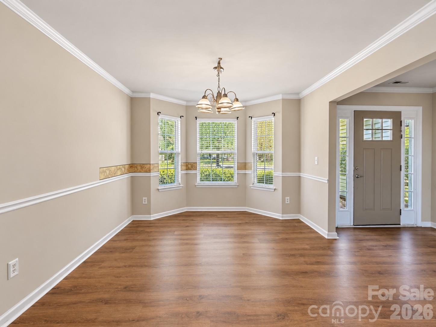 Single Family Residence at 112 Ashton Bluff Circle, Mount Holly, photo 6 of 26