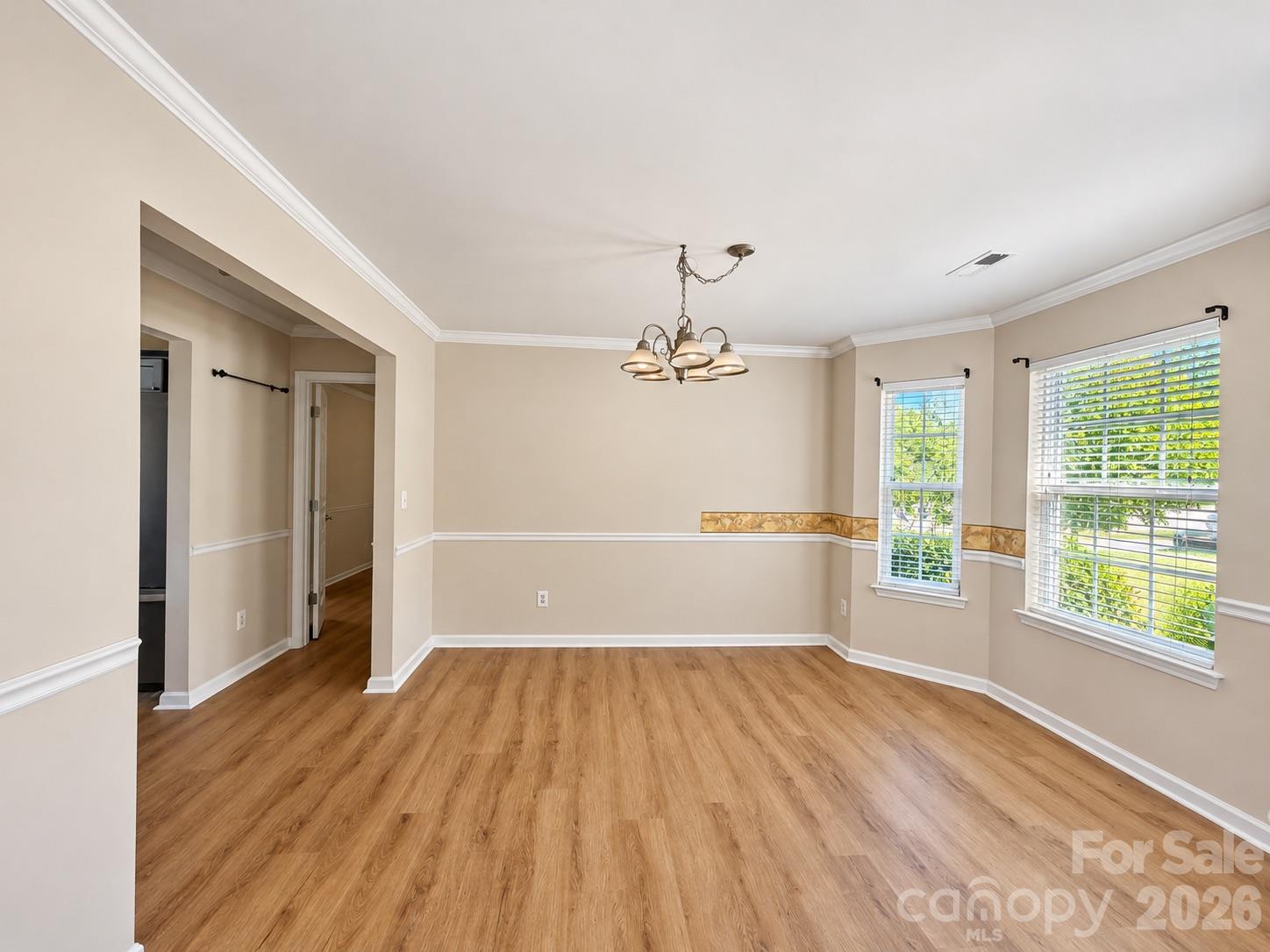 Single Family Residence at 112 Ashton Bluff Circle, Mount Holly, photo 7 of 26