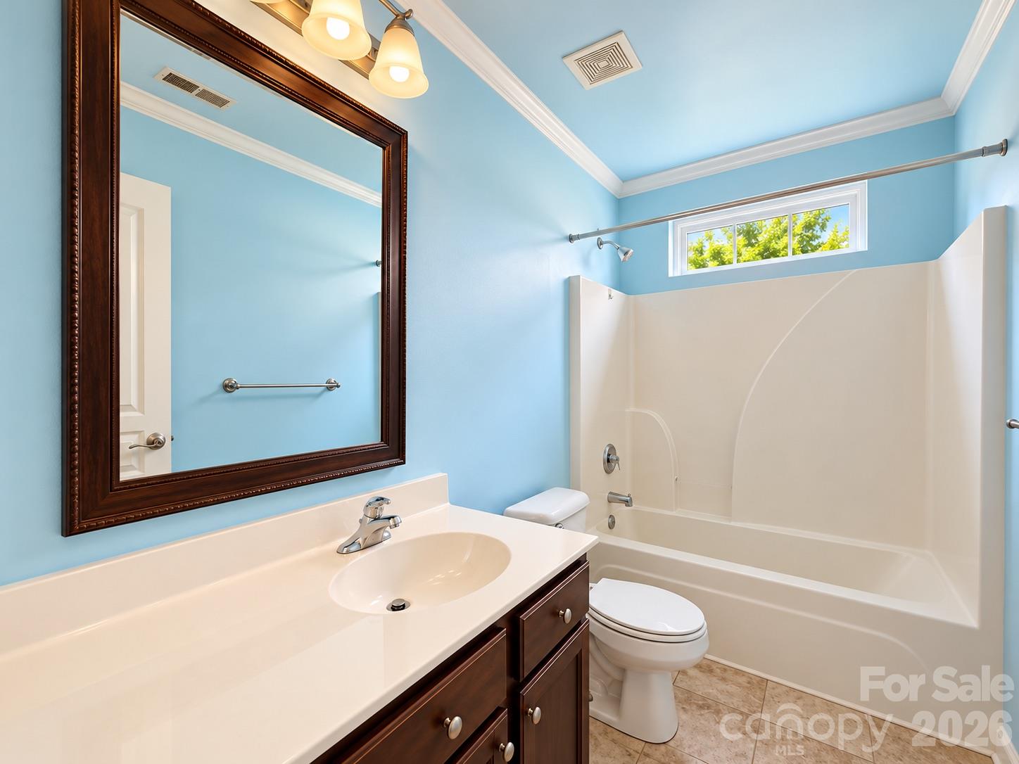 Single Family Residence at 112 Ashton Bluff Circle, Mount Holly, photo 18 of 26