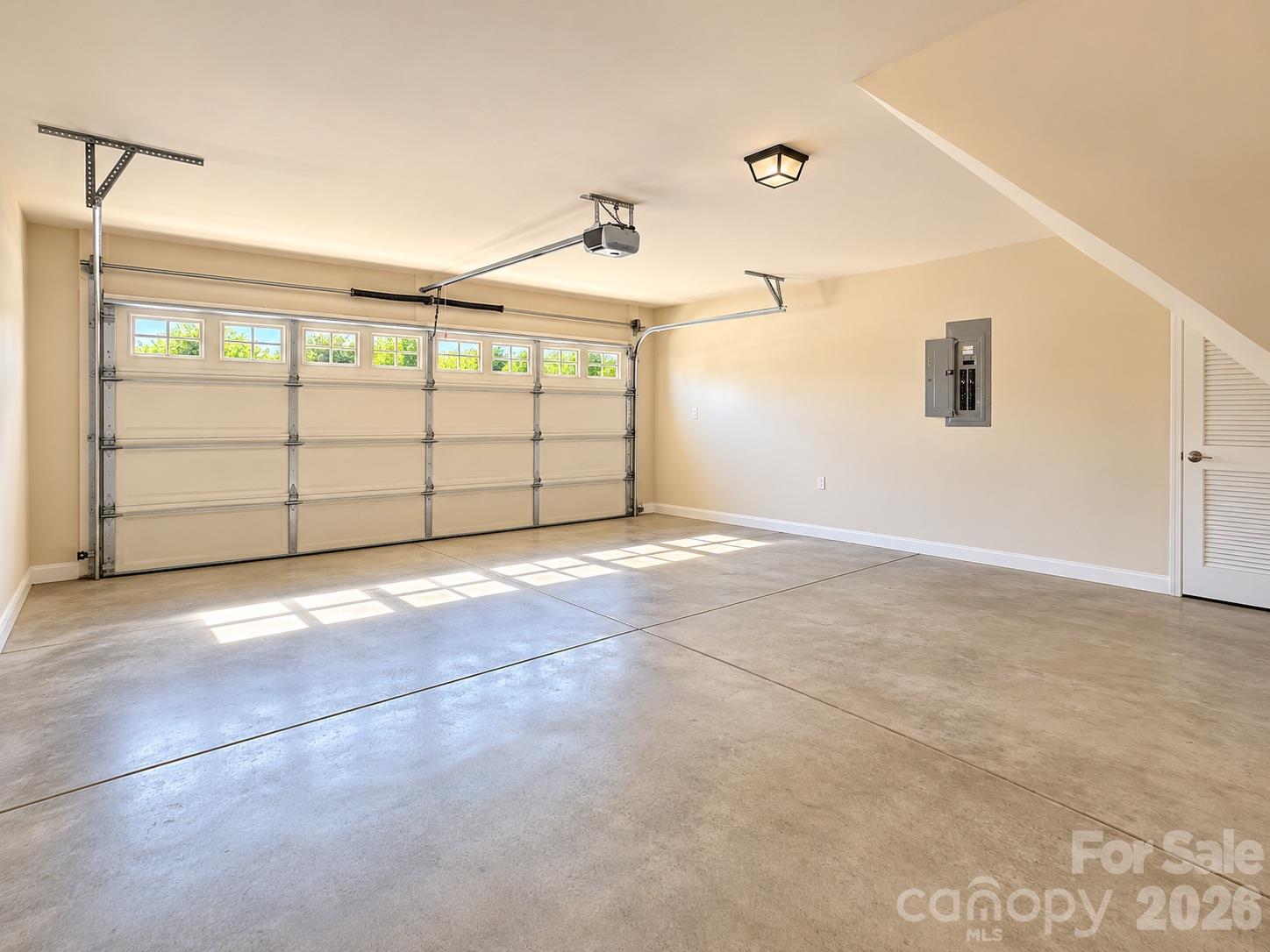 Single Family Residence at 112 Ashton Bluff Circle, Mount Holly, photo 24 of 26