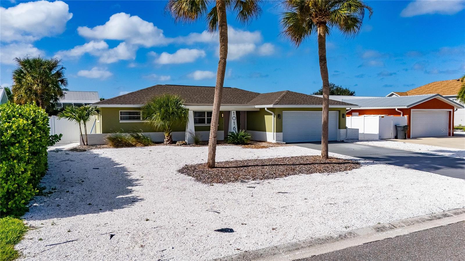 Single Family Residence at 1016 SILVER PALM WAY, APOLLO BEACH, photo 7 of 67