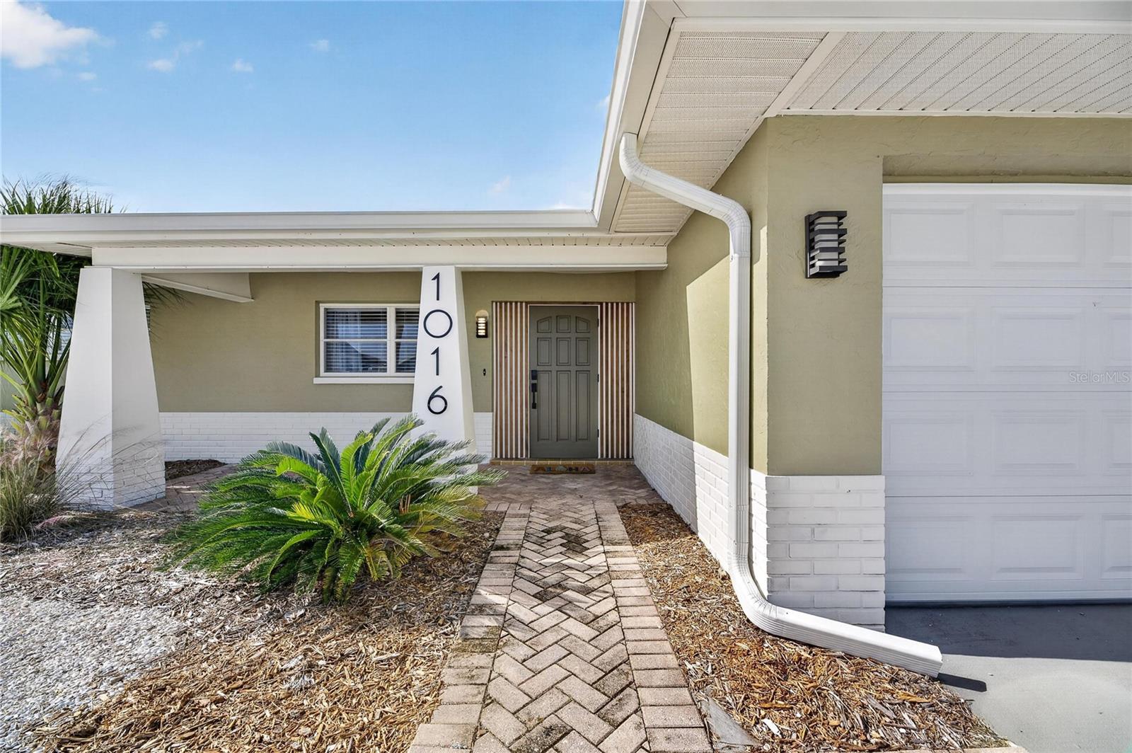 Single Family Residence at 1016 SILVER PALM WAY, APOLLO BEACH, photo 9 of 67