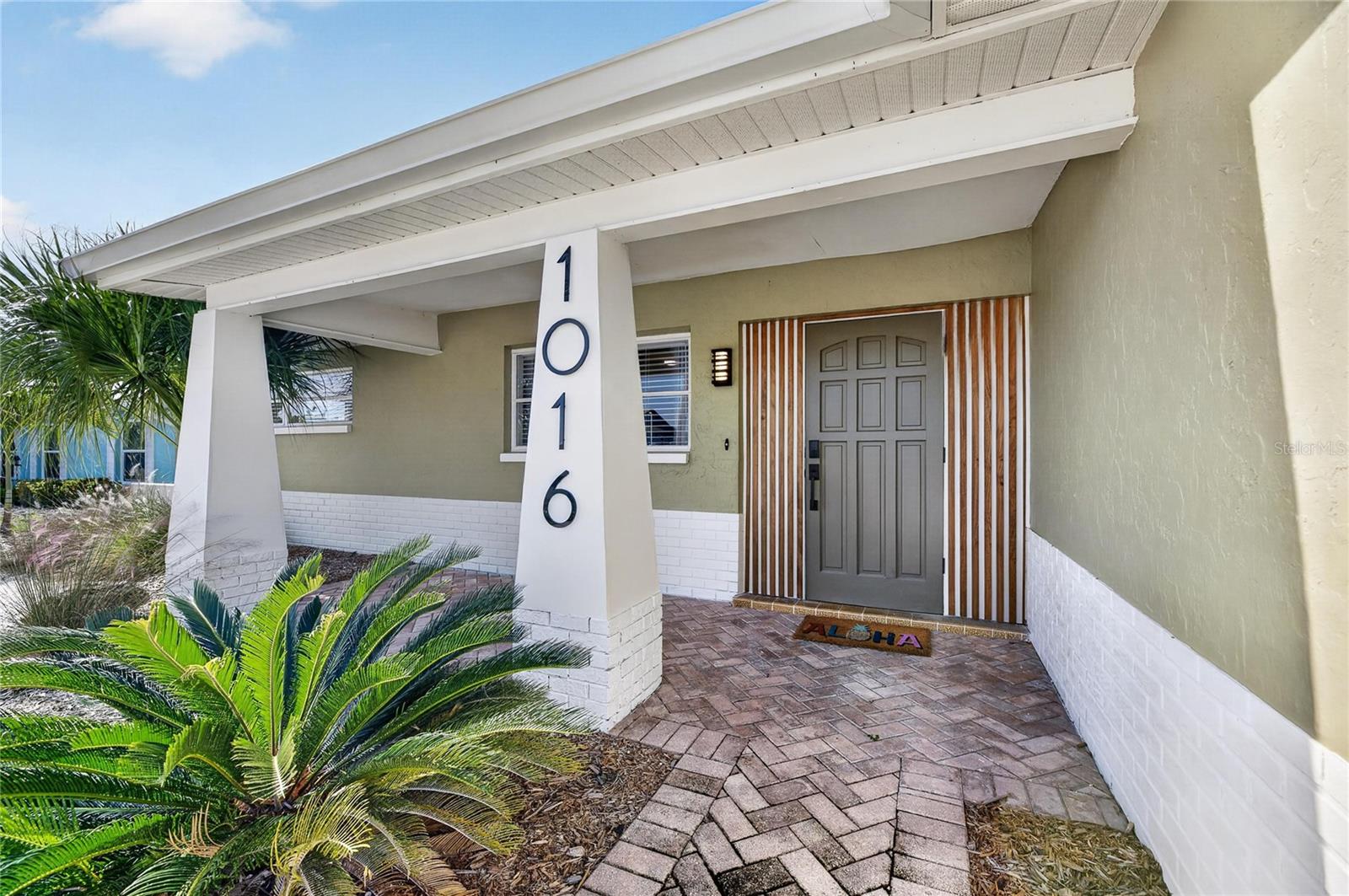 Single Family Residence at 1016 SILVER PALM WAY, APOLLO BEACH, photo 10 of 67