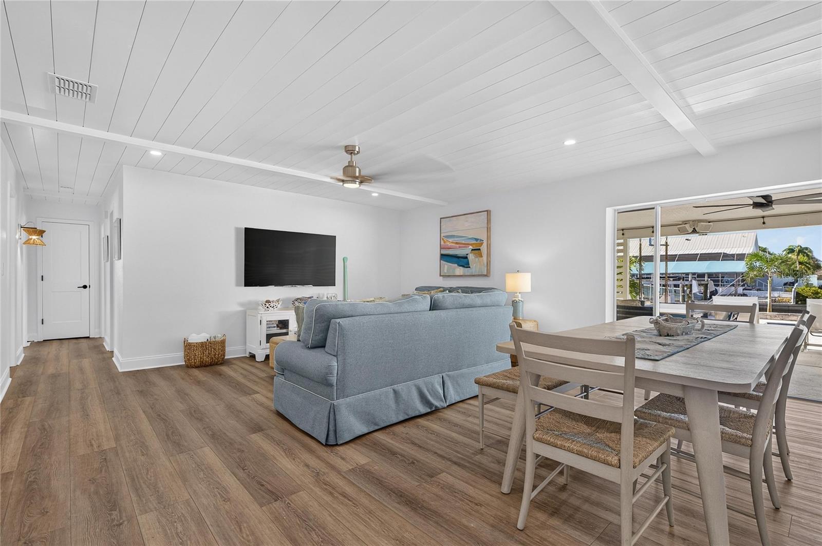 Single Family Residence at 1016 SILVER PALM WAY, APOLLO BEACH, photo 14 of 67