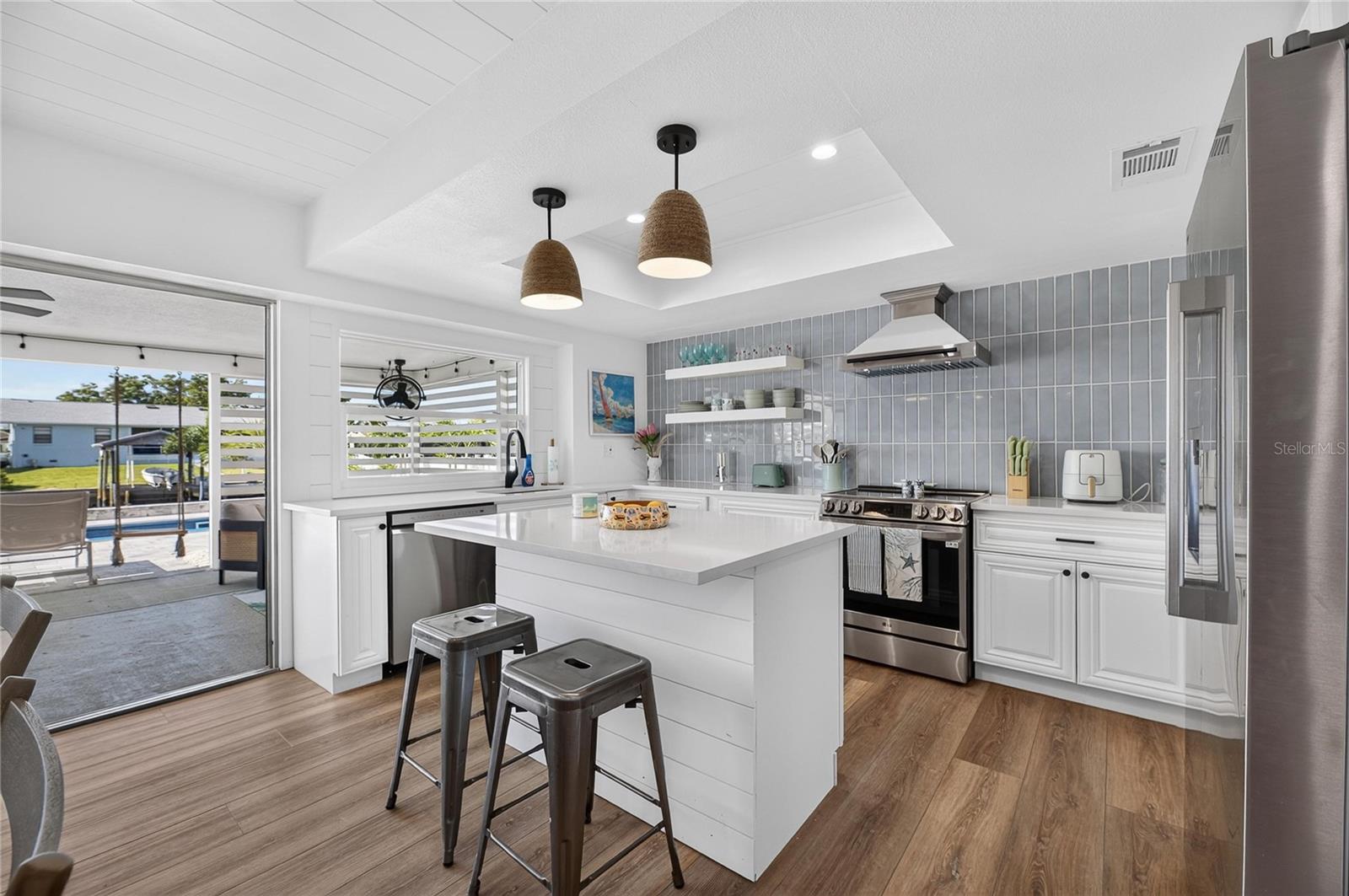 Single Family Residence at 1016 SILVER PALM WAY, APOLLO BEACH, photo 19 of 67