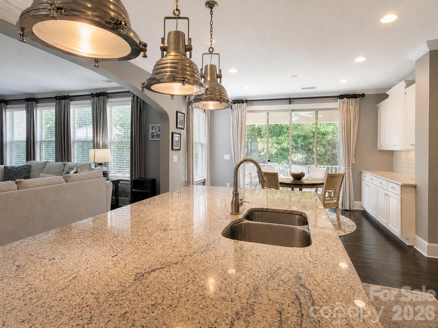 Single Family Residence at 738 Chaucer Circle, Fort Mill, photo 10 of 41