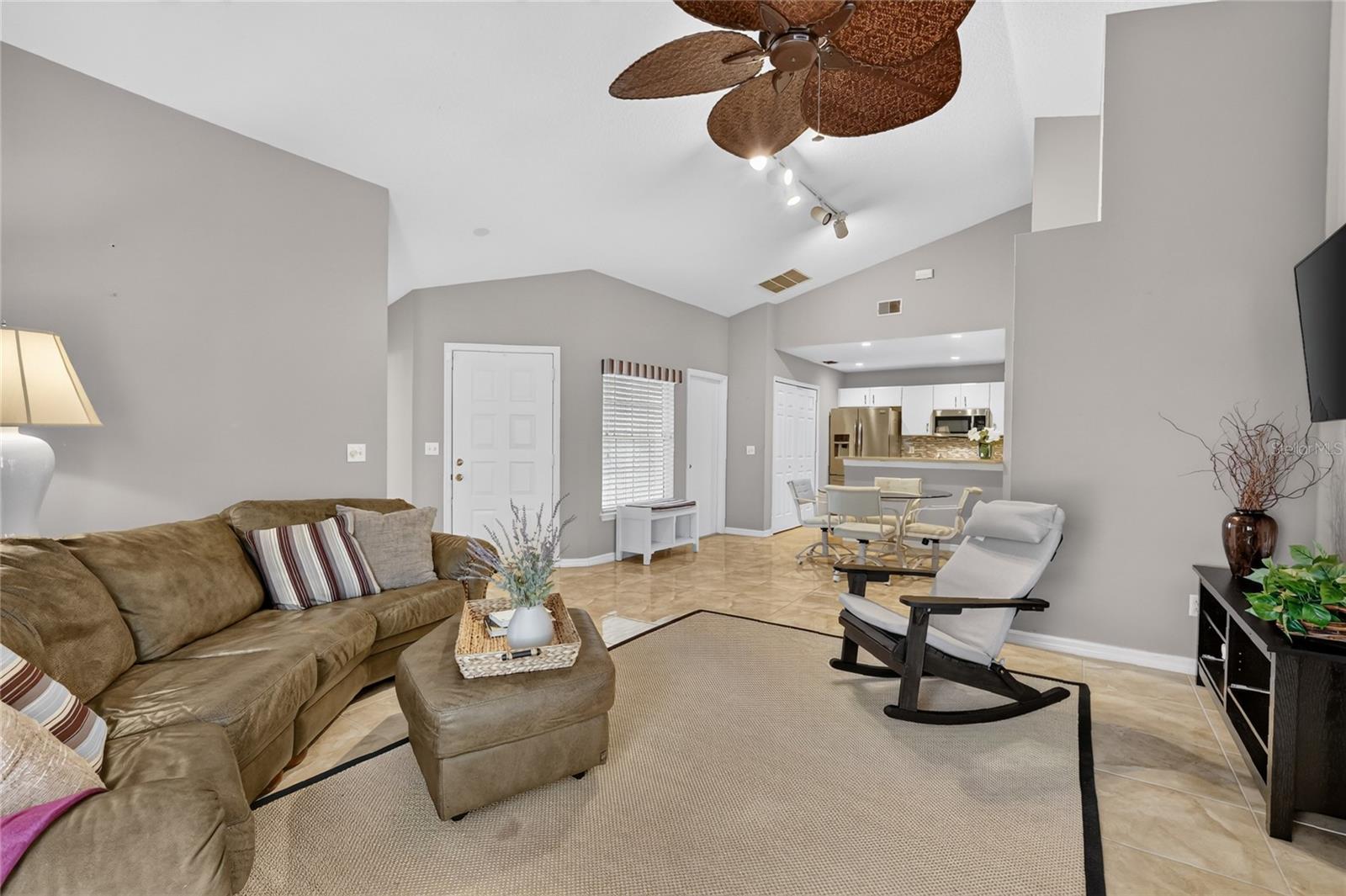 Villa at 1771 COUNTRY CLUB BLVD, MOUNT DORA, photo 12 of 48