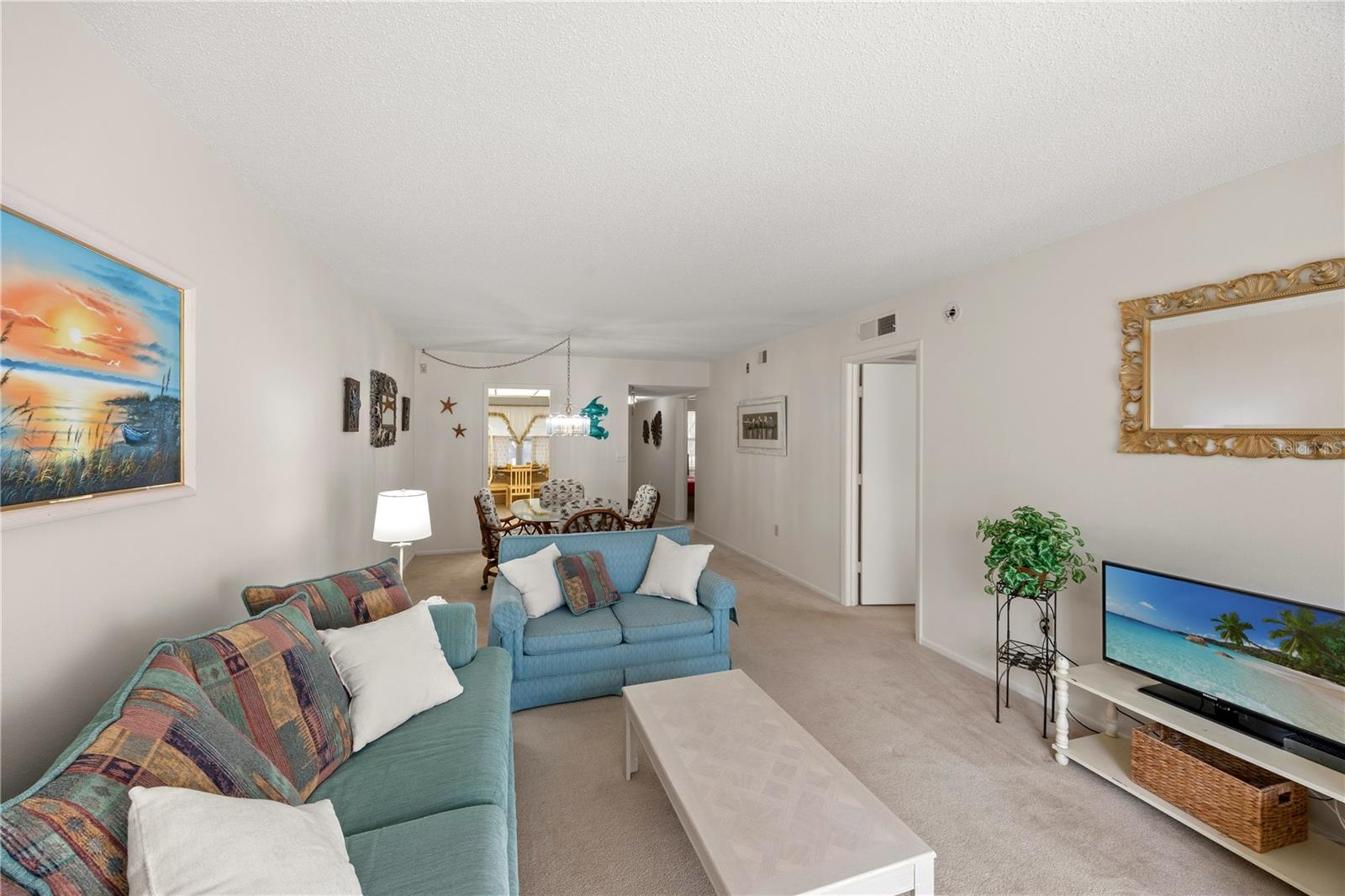 Living Room - 625 30TH AVE W #G204, BRADENTON