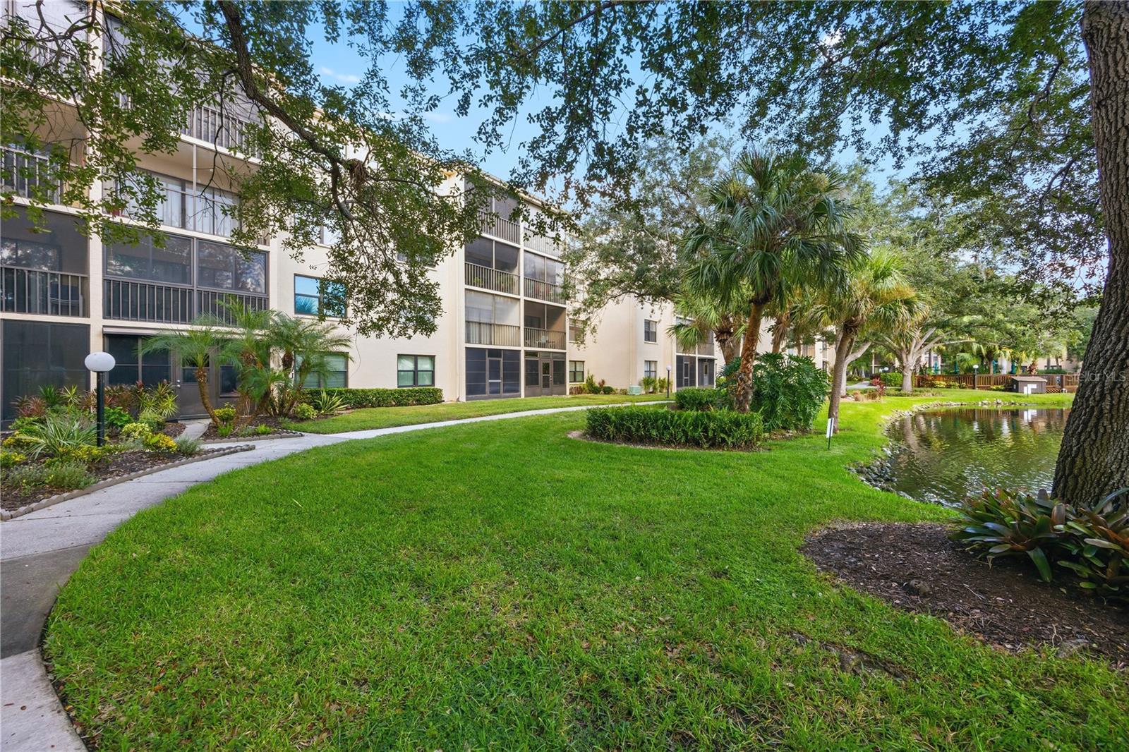 Condominium at 625 30TH AVE W #G204, BRADENTON, photo 31 of 41