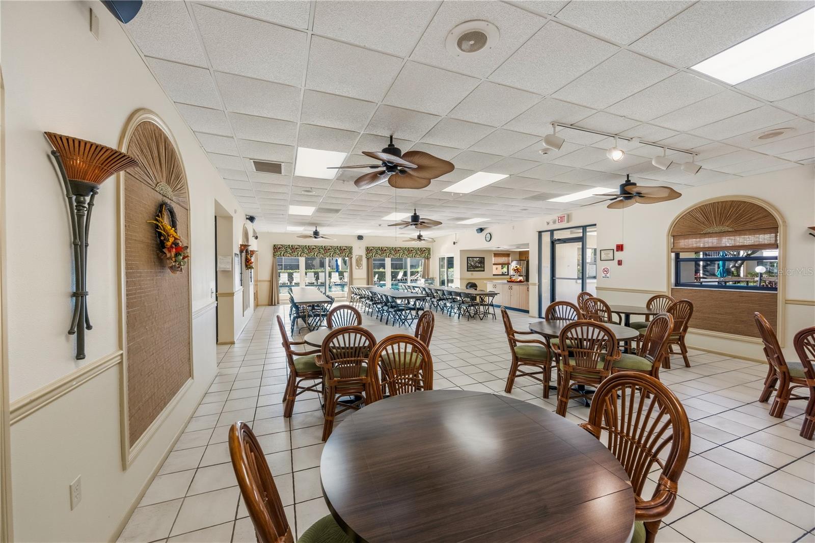 Clubhouse Activity and Social Area - 625 30TH AVE W #G204, BRADENTON