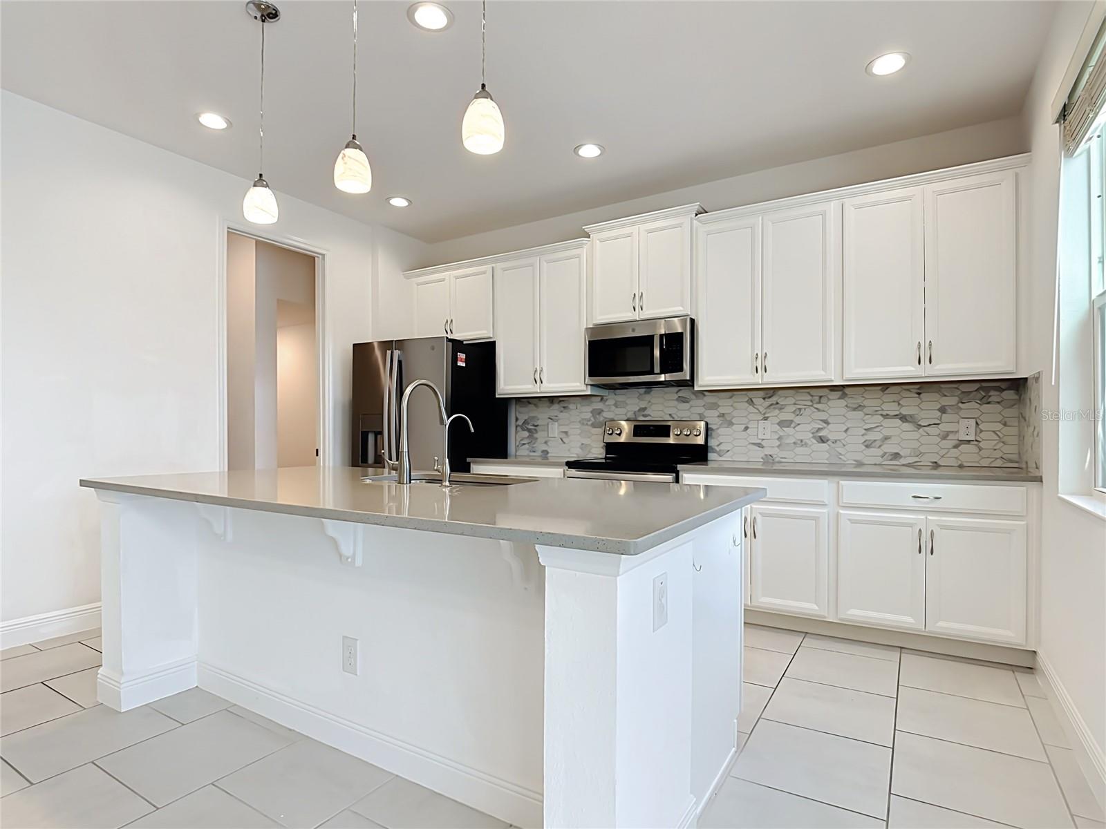 Single Family Residence at 3293 WAUSEON DR, ST CLOUD, photo 15 of 92