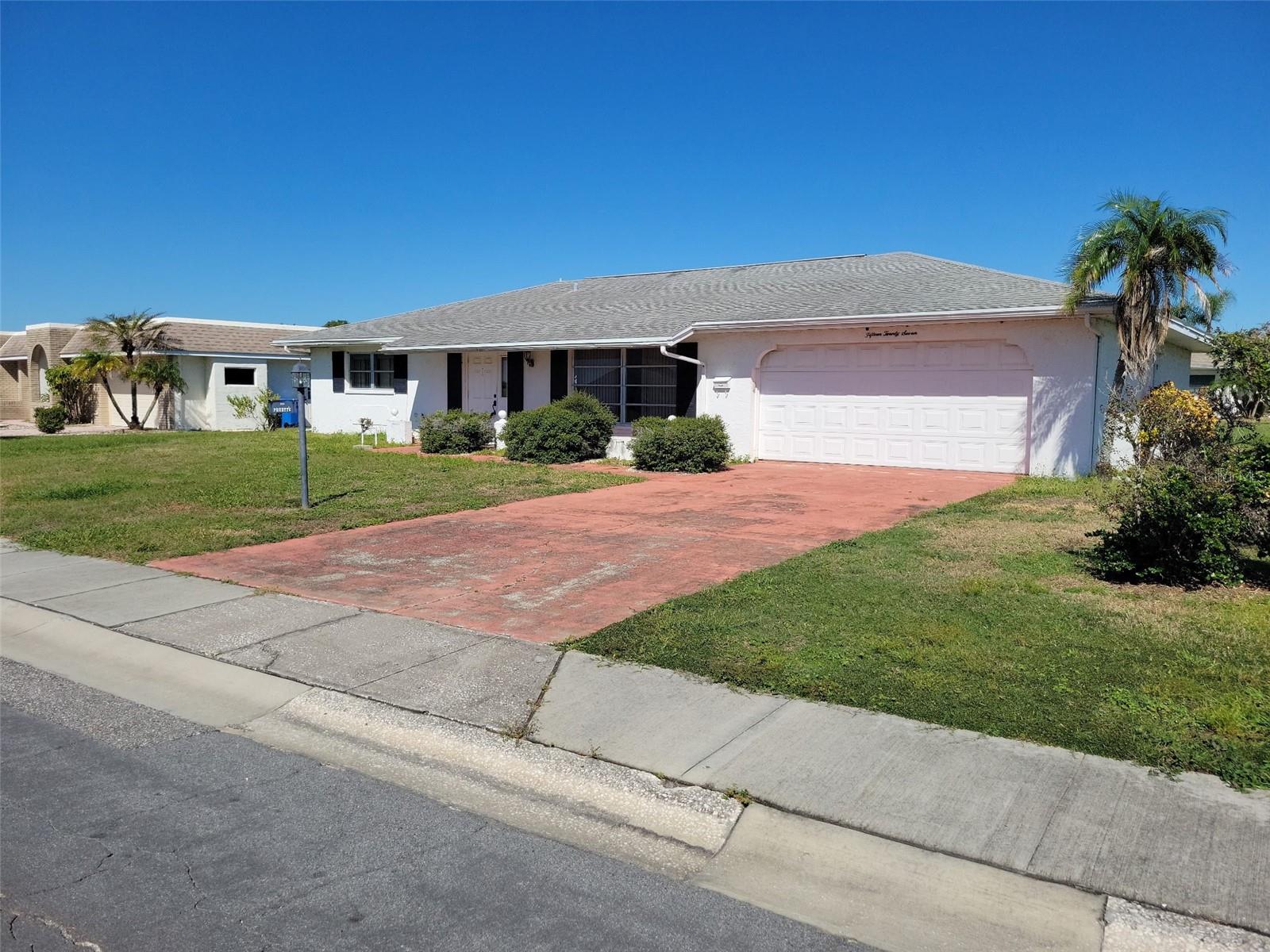 view looking NE at house - 1527 ALLEGHENY DR, SUN CITY CENTER