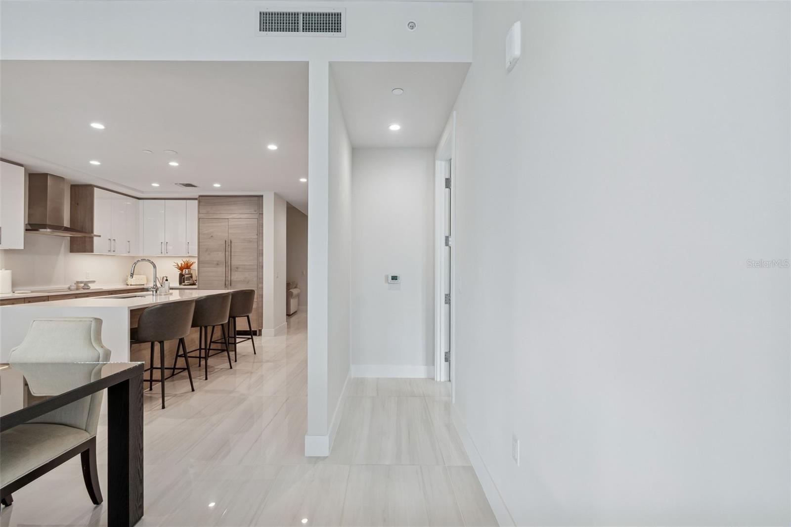 Condominium at 301 1ST ST S #1007, ST PETERSBURG, photo 31 of 52
