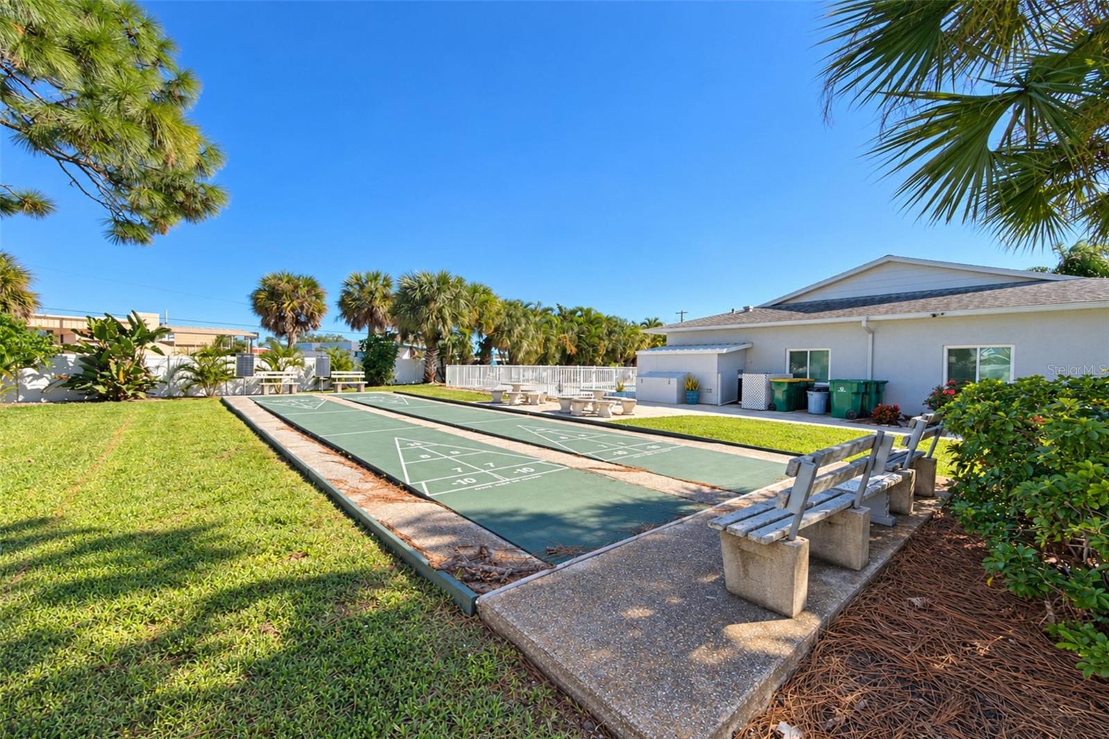 The Shuffleboard Court - 6468 HAMLET DR #B, ENGLEWOOD