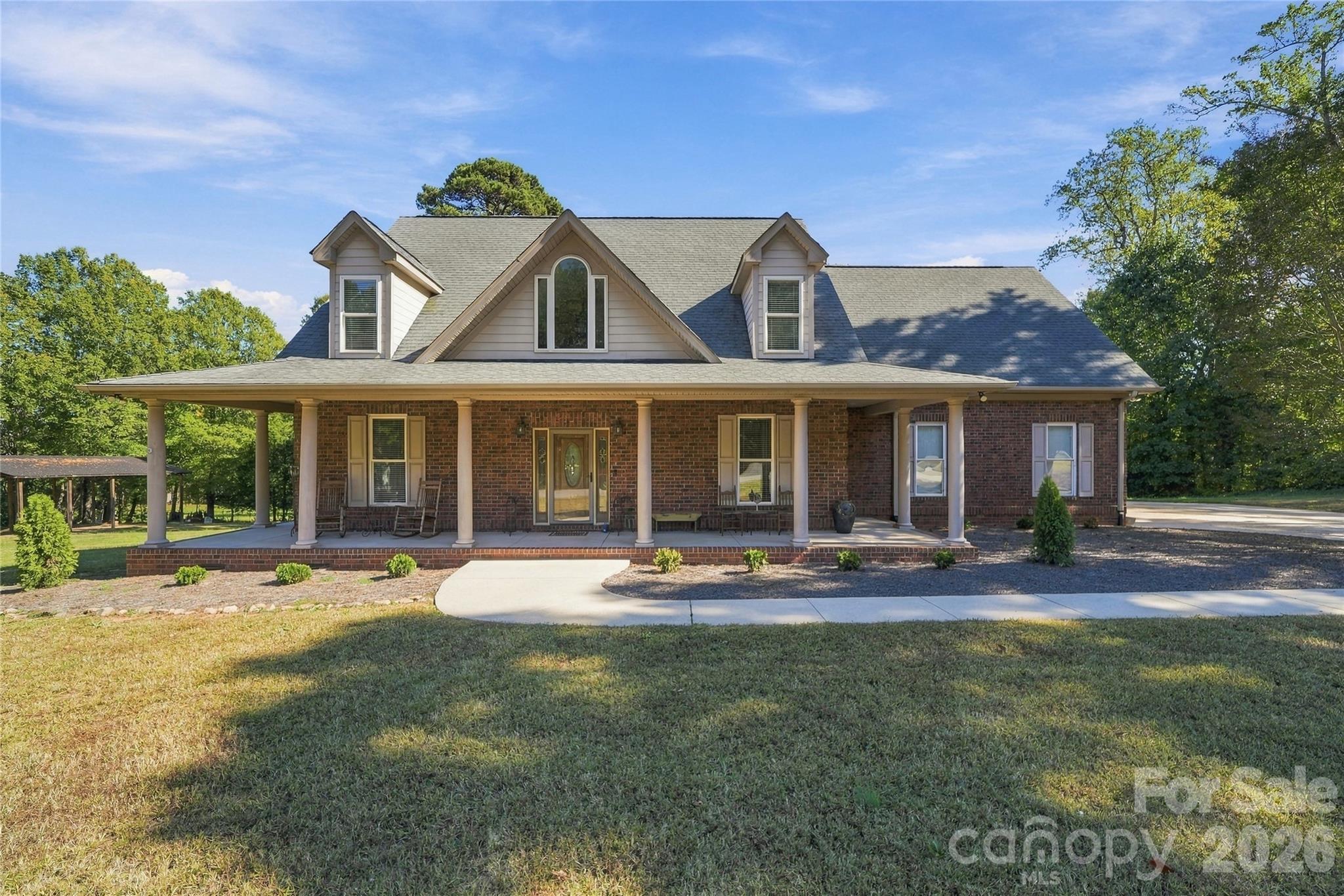 Beautiful Full-Brick Home - 132 Monarch Lane, Mooresville