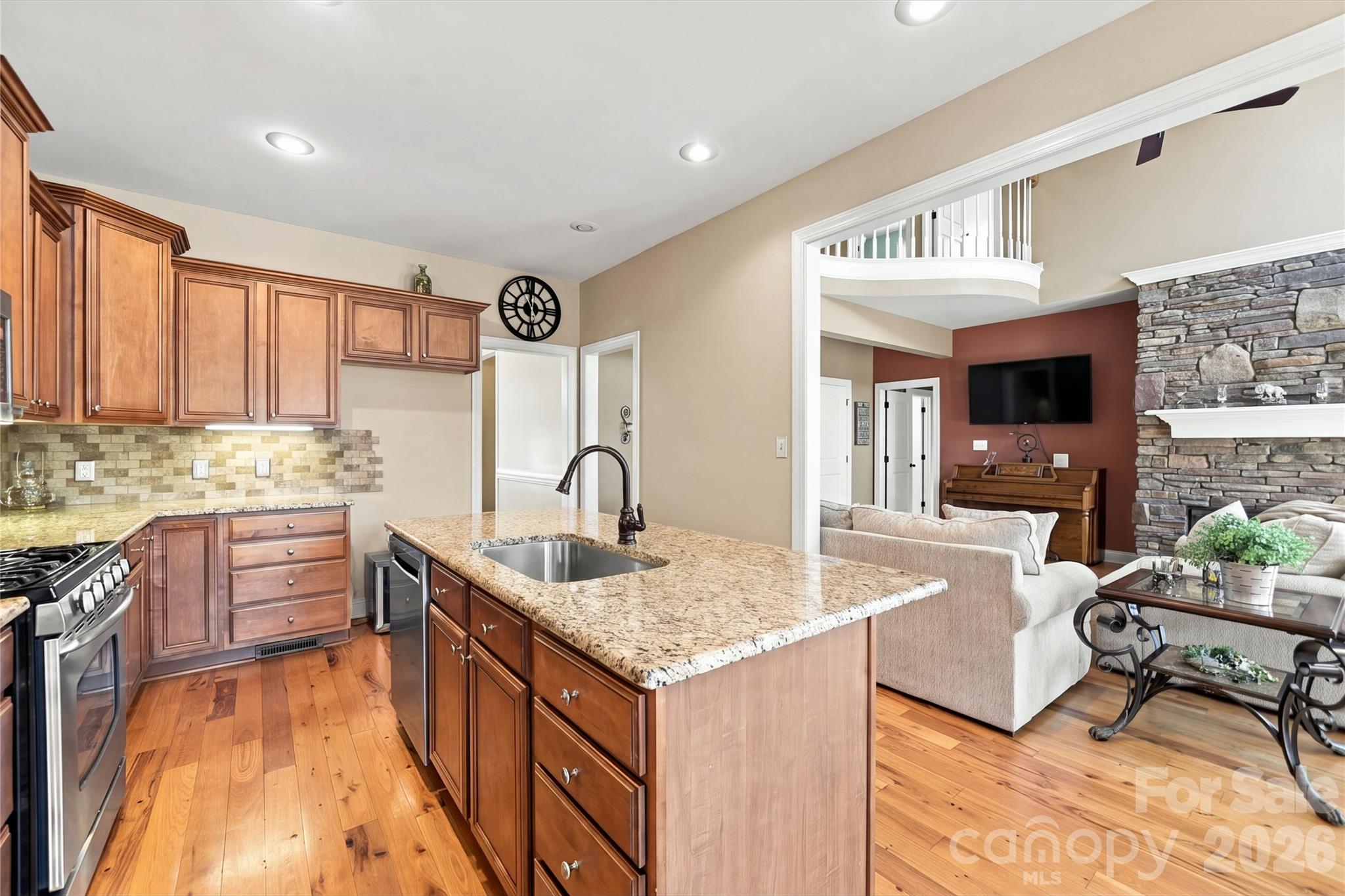 Stainless Appliances - 132 Monarch Lane, Mooresville