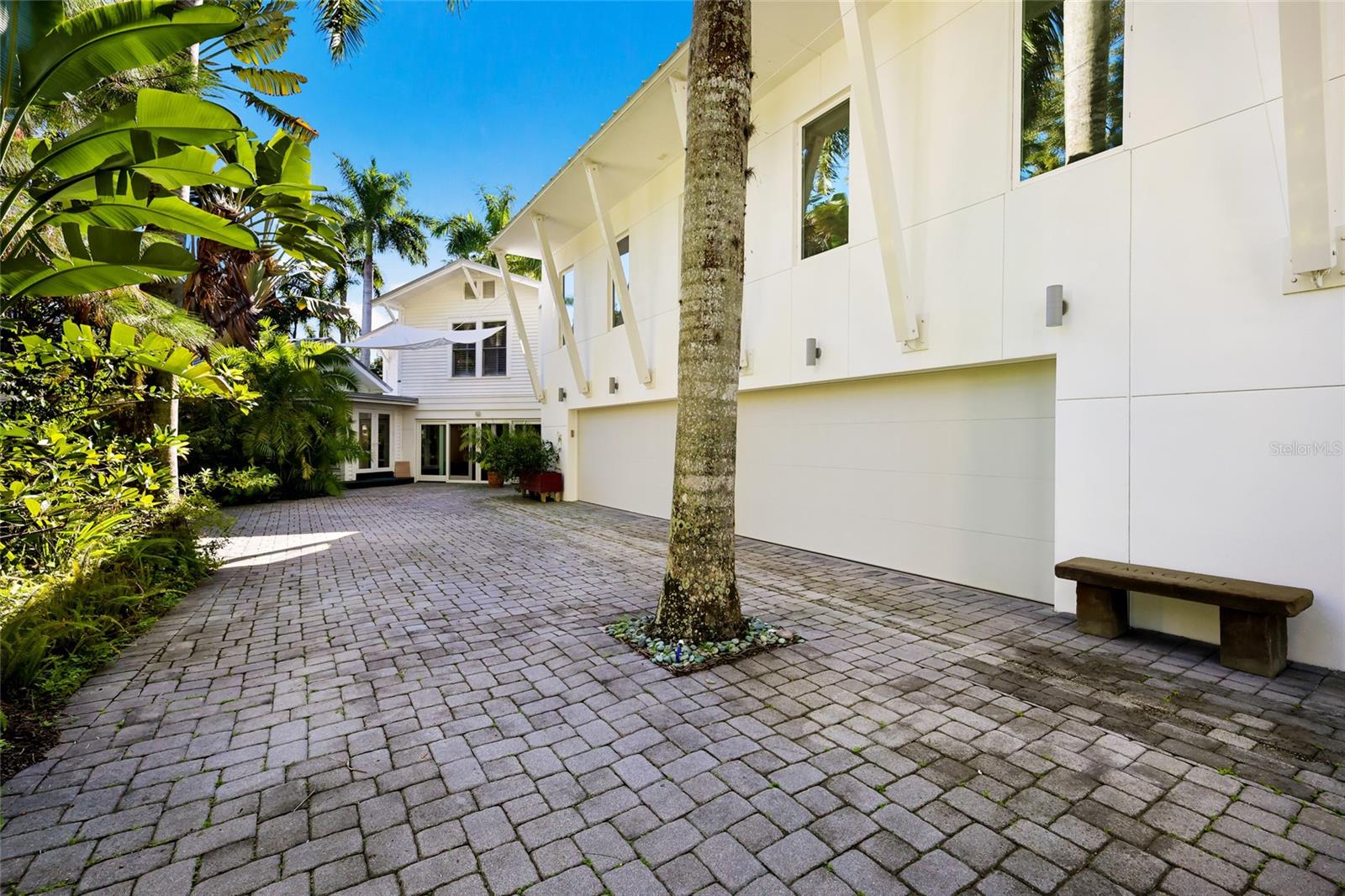 Single Family Residence at 2813 RIVERVIEW BLVD, BRADENTON, photo 8 of 73