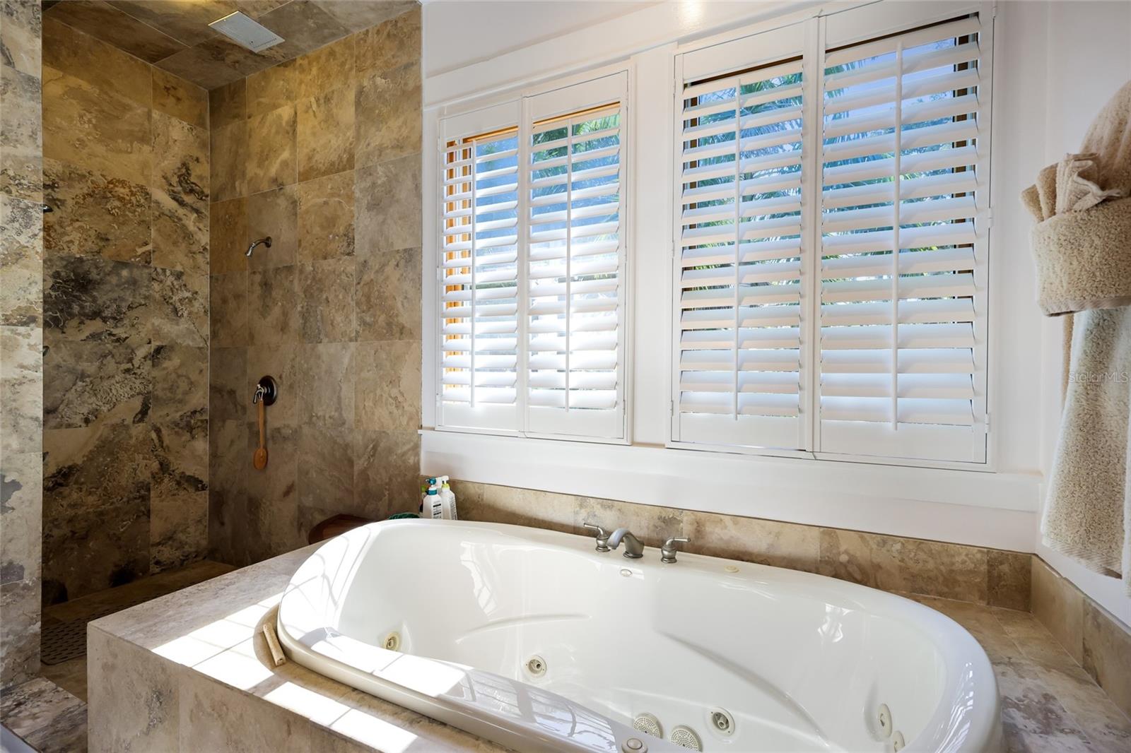 Primary Bathroom - 2813 RIVERVIEW BLVD, BRADENTON