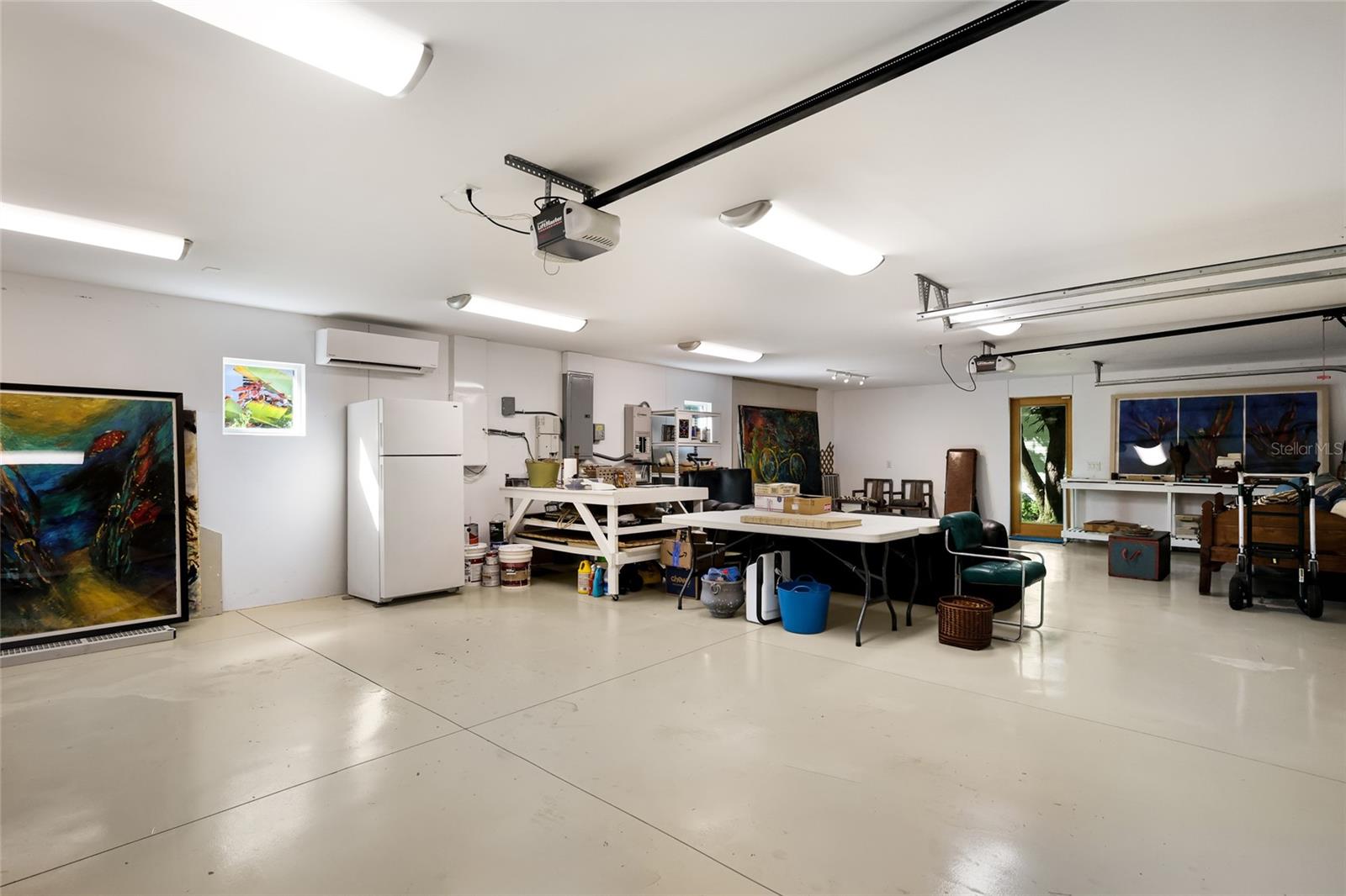 A/C'd 4 Car Garage - 2813 RIVERVIEW BLVD, BRADENTON
