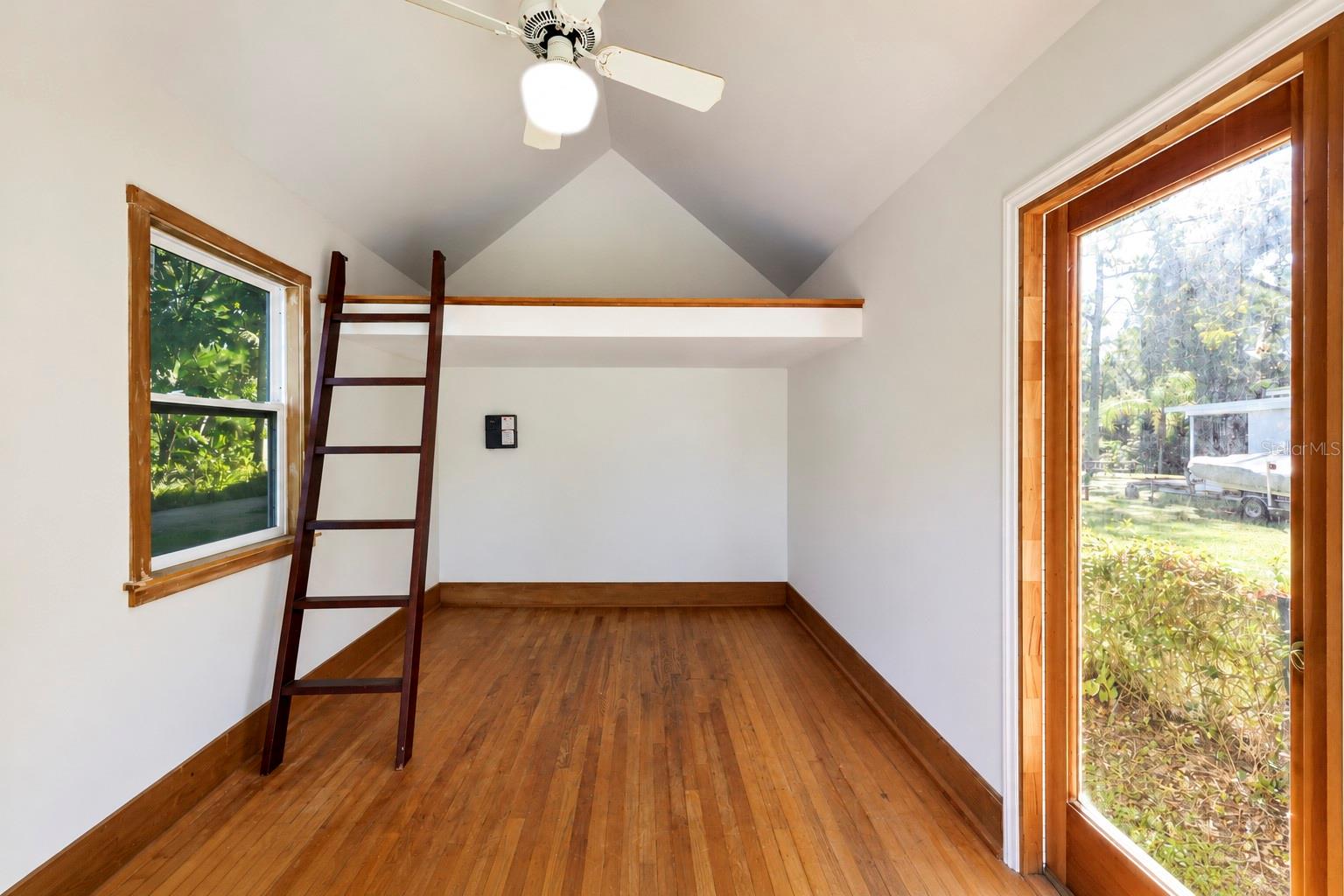 Lemon Alley - detached cottage - 2813 RIVERVIEW BLVD, BRADENTON