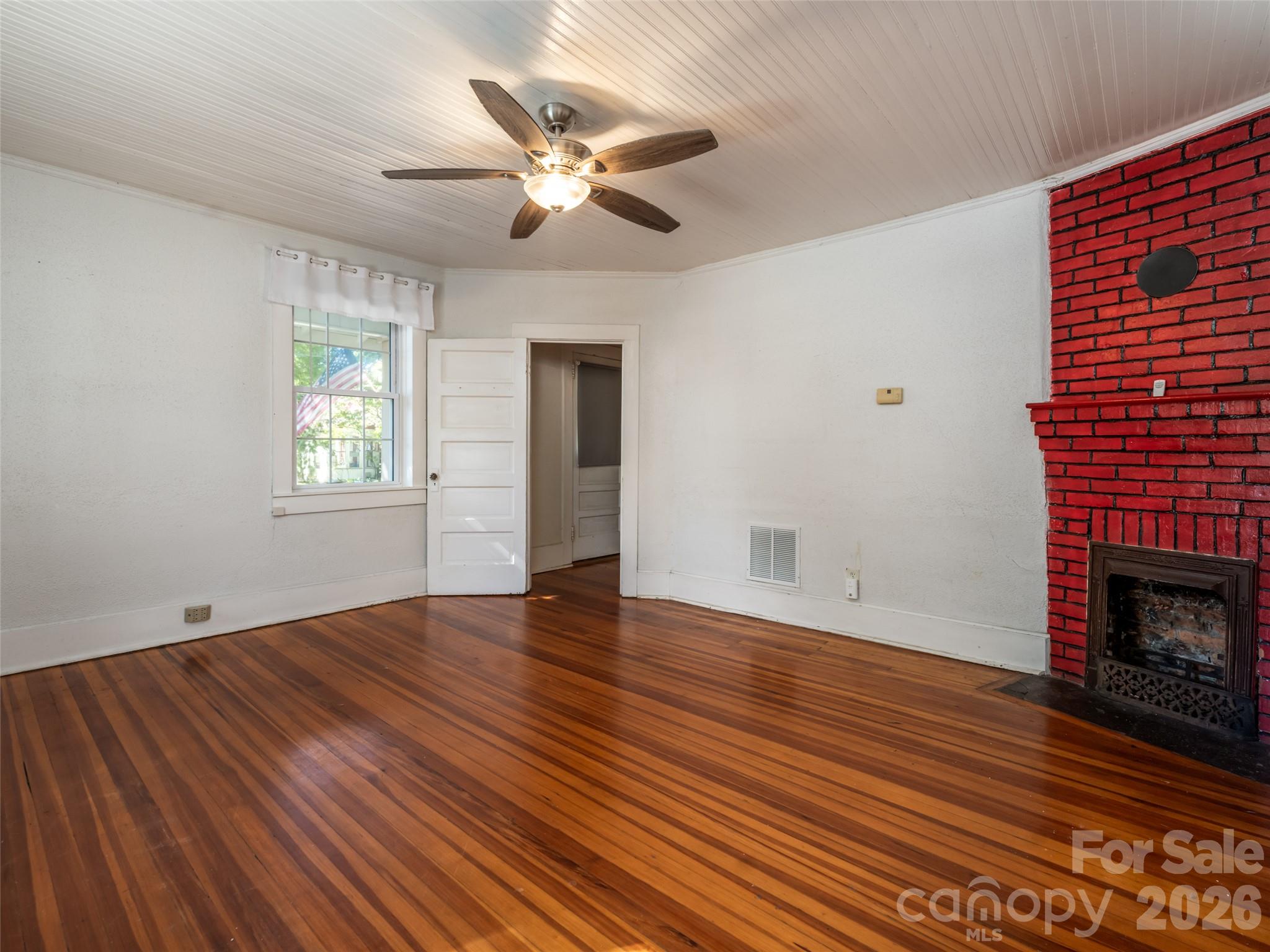 Single Family Residence at 141 Reed Street, Asheville, photo 18 of 38