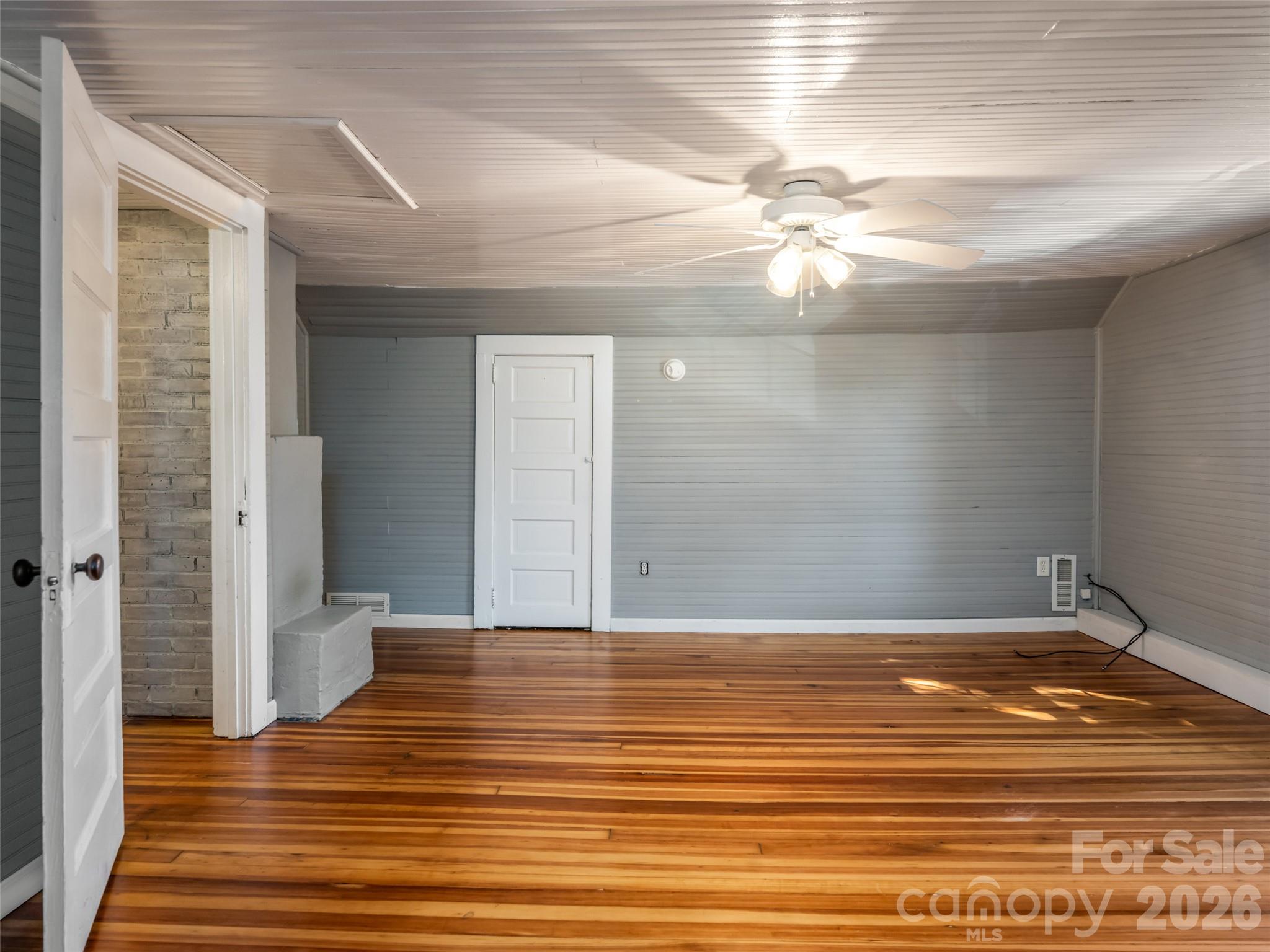 Single Family Residence at 141 Reed Street, Asheville, photo 25 of 38