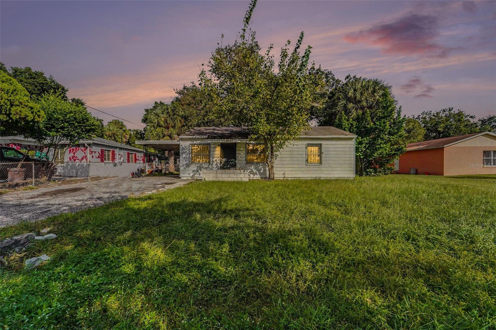 Single Family Residence at 3921 W CHERRY ST, TAMPA
