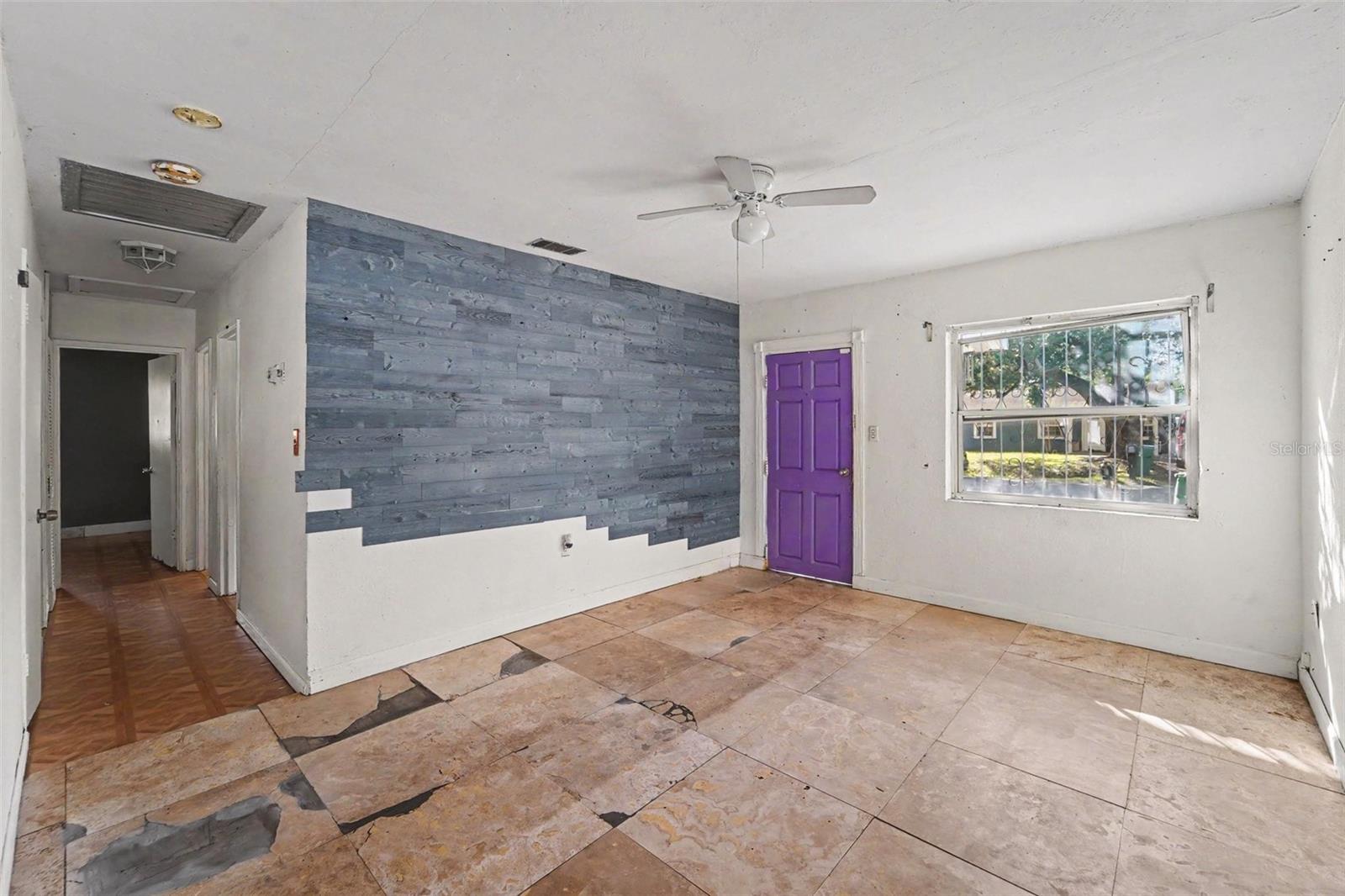 Single Family Residence at 3921 W CHERRY ST, TAMPA, photo 6 of 24