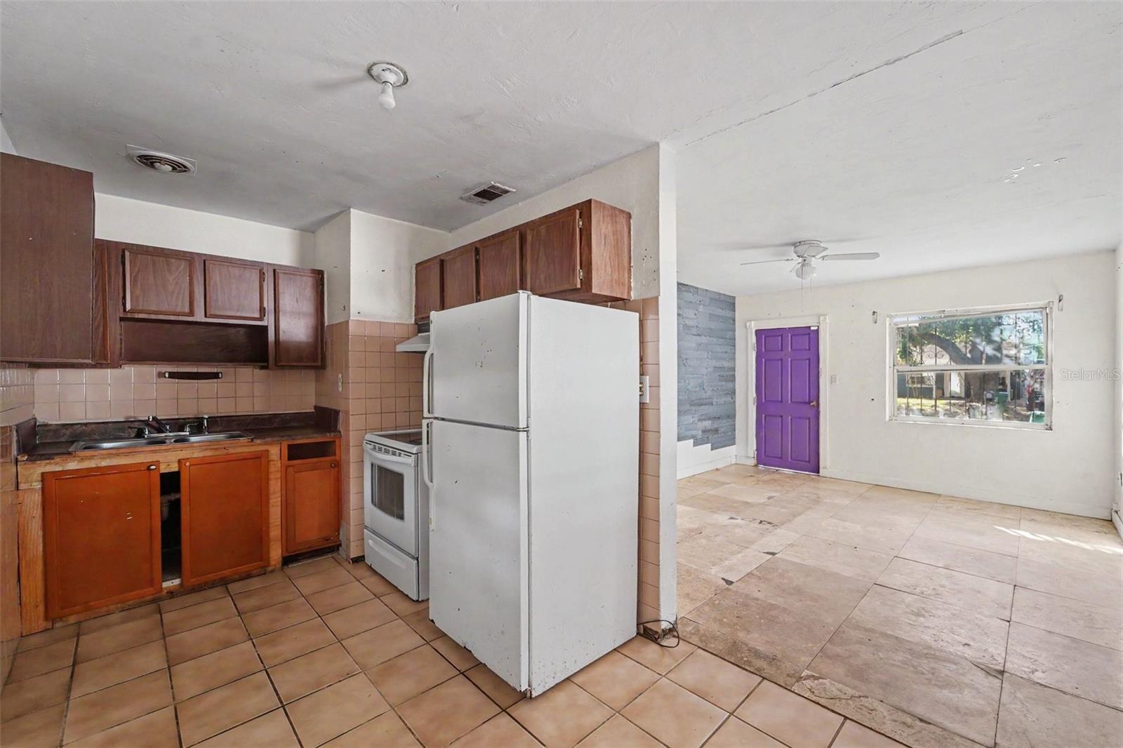 Single Family Residence at 3921 W CHERRY ST, TAMPA, photo 10 of 24