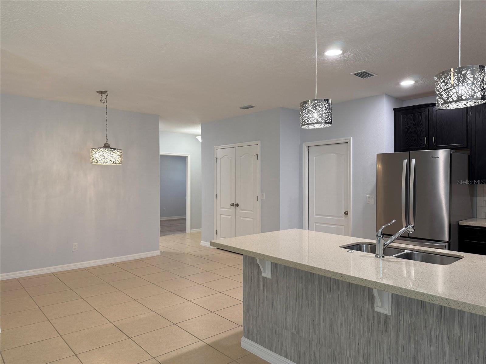 Single Family Residence at 9511 OGLETHORPE DR, GROVELAND, photo 3 of 30
