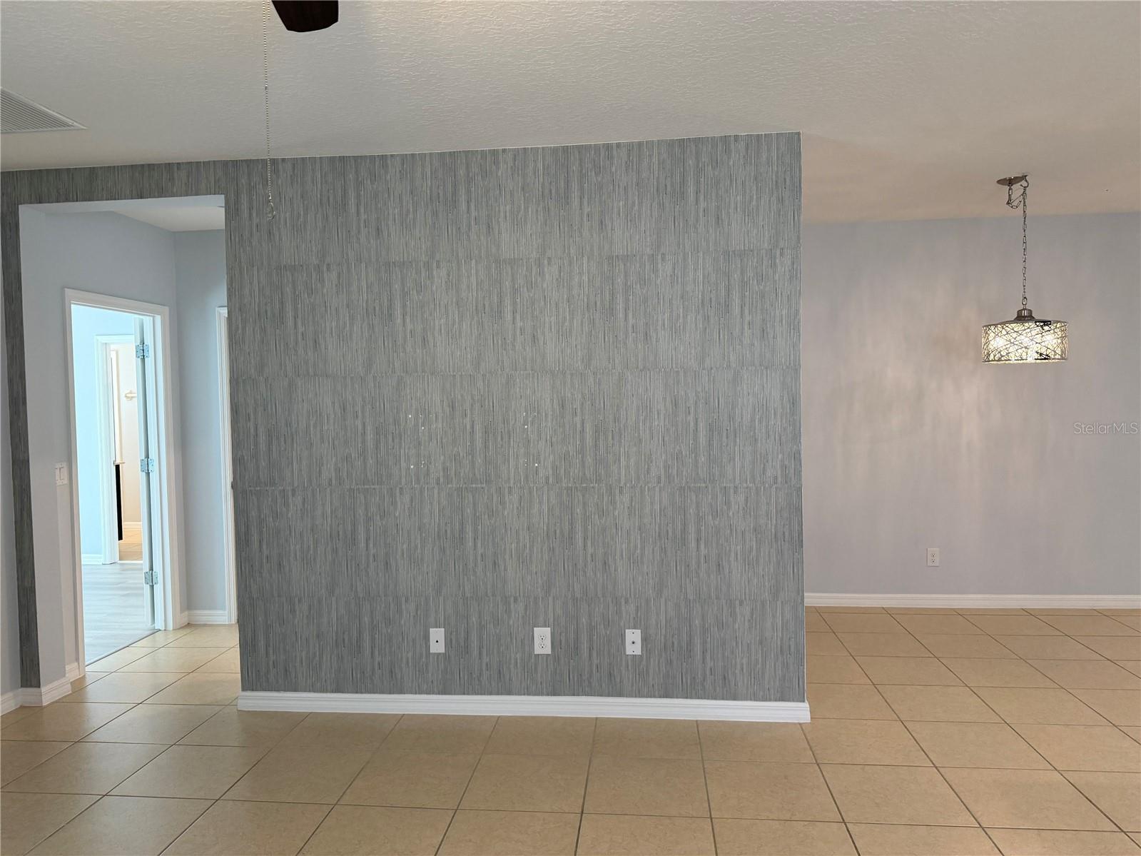 Single Family Residence at 9511 OGLETHORPE DR, GROVELAND, photo 4 of 30