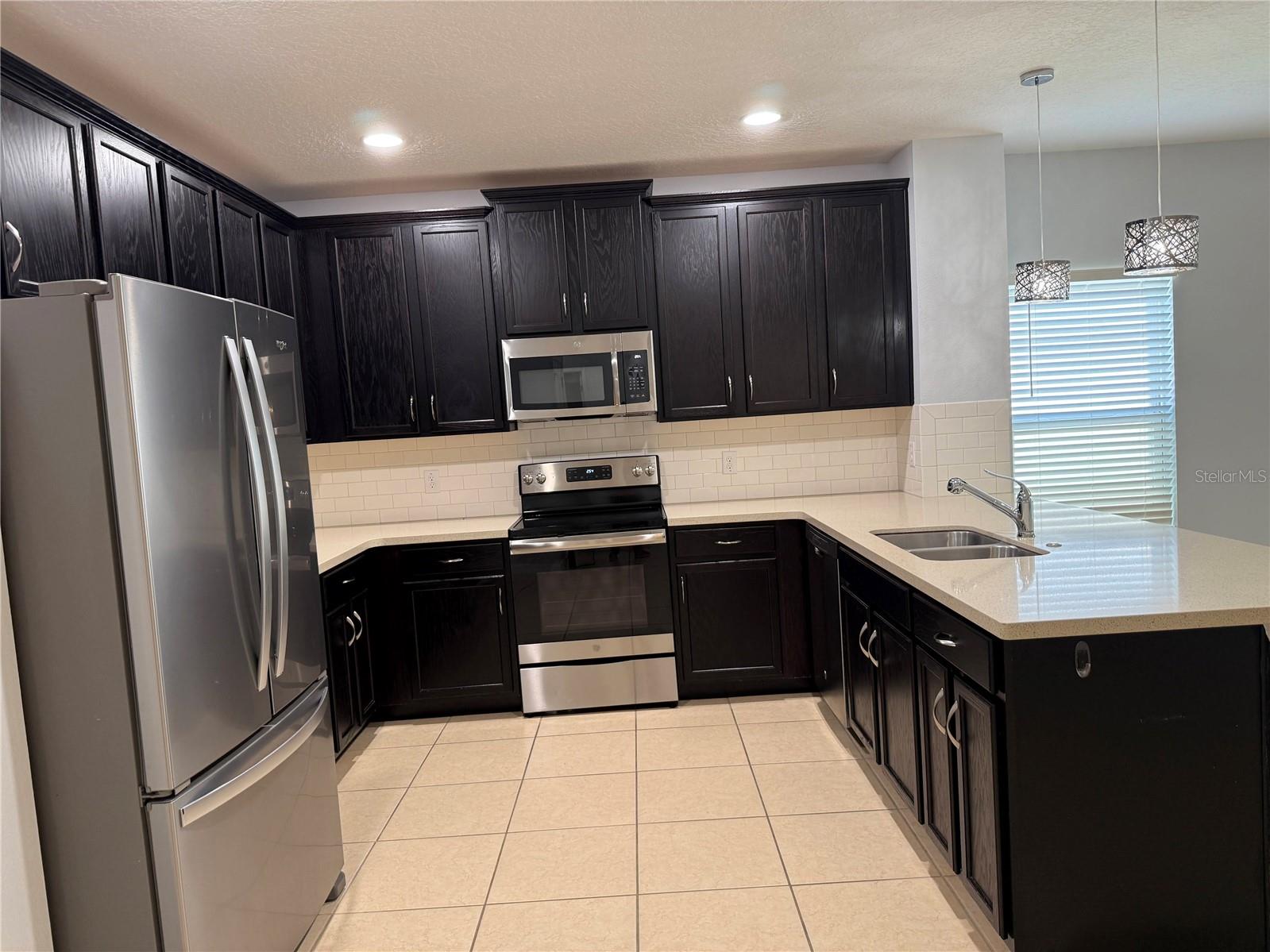 Single Family Residence at 9511 OGLETHORPE DR, GROVELAND, photo 8 of 30