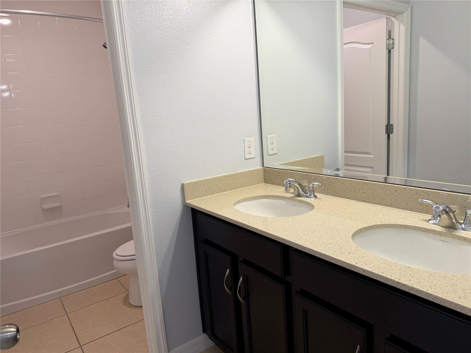 Bathroom 2 - 9511 OGLETHORPE DR, GROVELAND