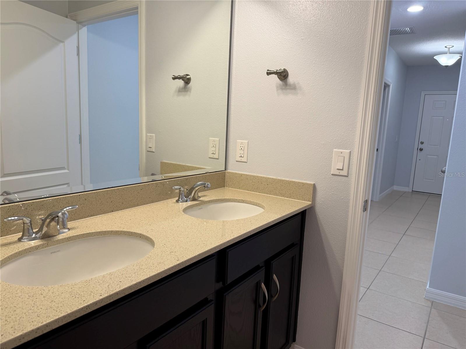Single Family Residence at 9511 OGLETHORPE DR, GROVELAND, photo 19 of 30