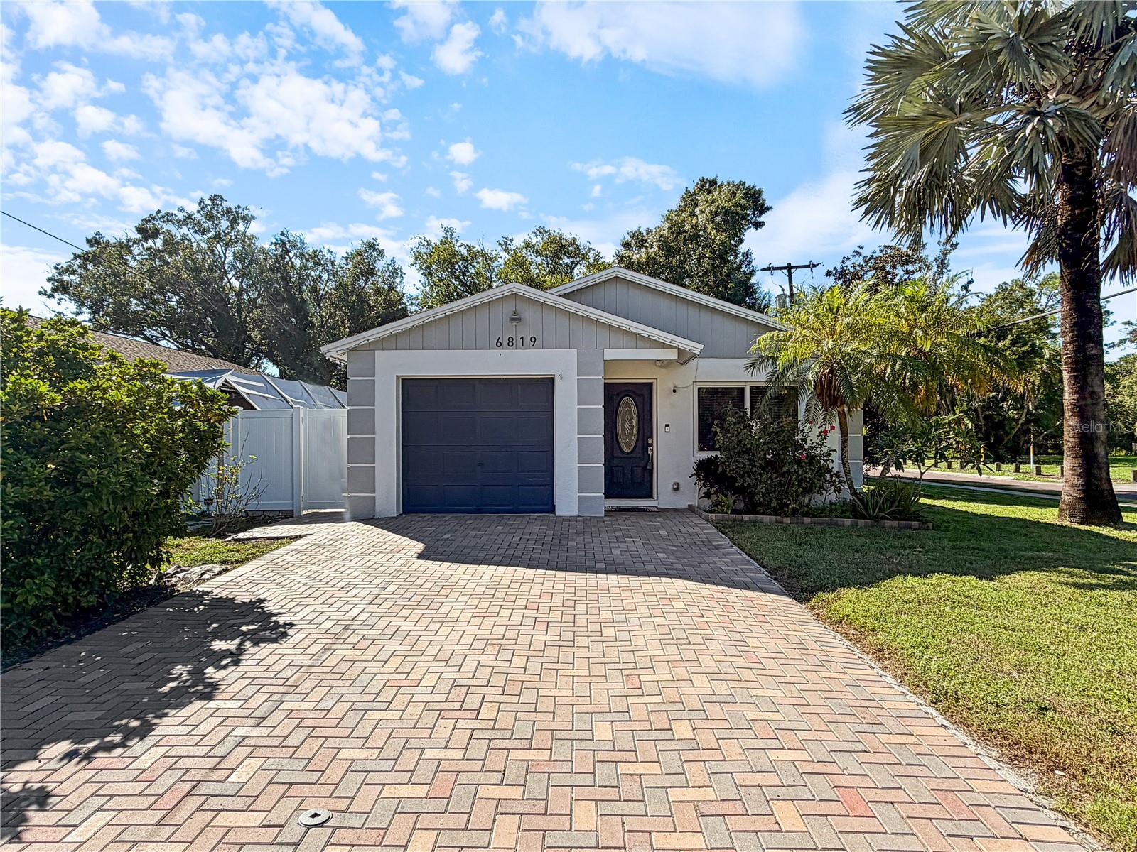Single Family Residence at 6819 S DESOTO ST, TAMPA, photo 2 of 41