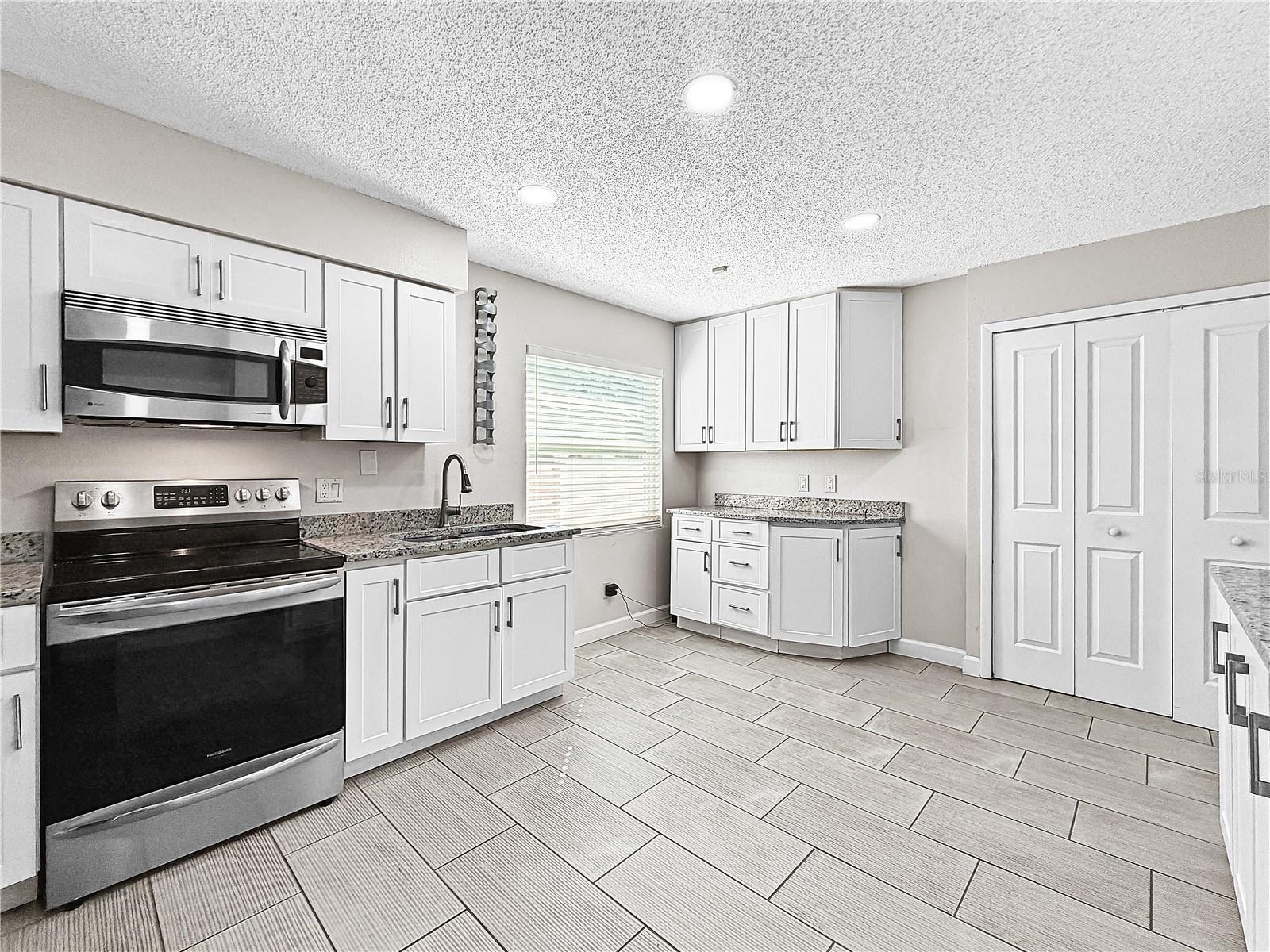 Single Family Residence at 6819 S DESOTO ST, TAMPA, photo 13 of 41