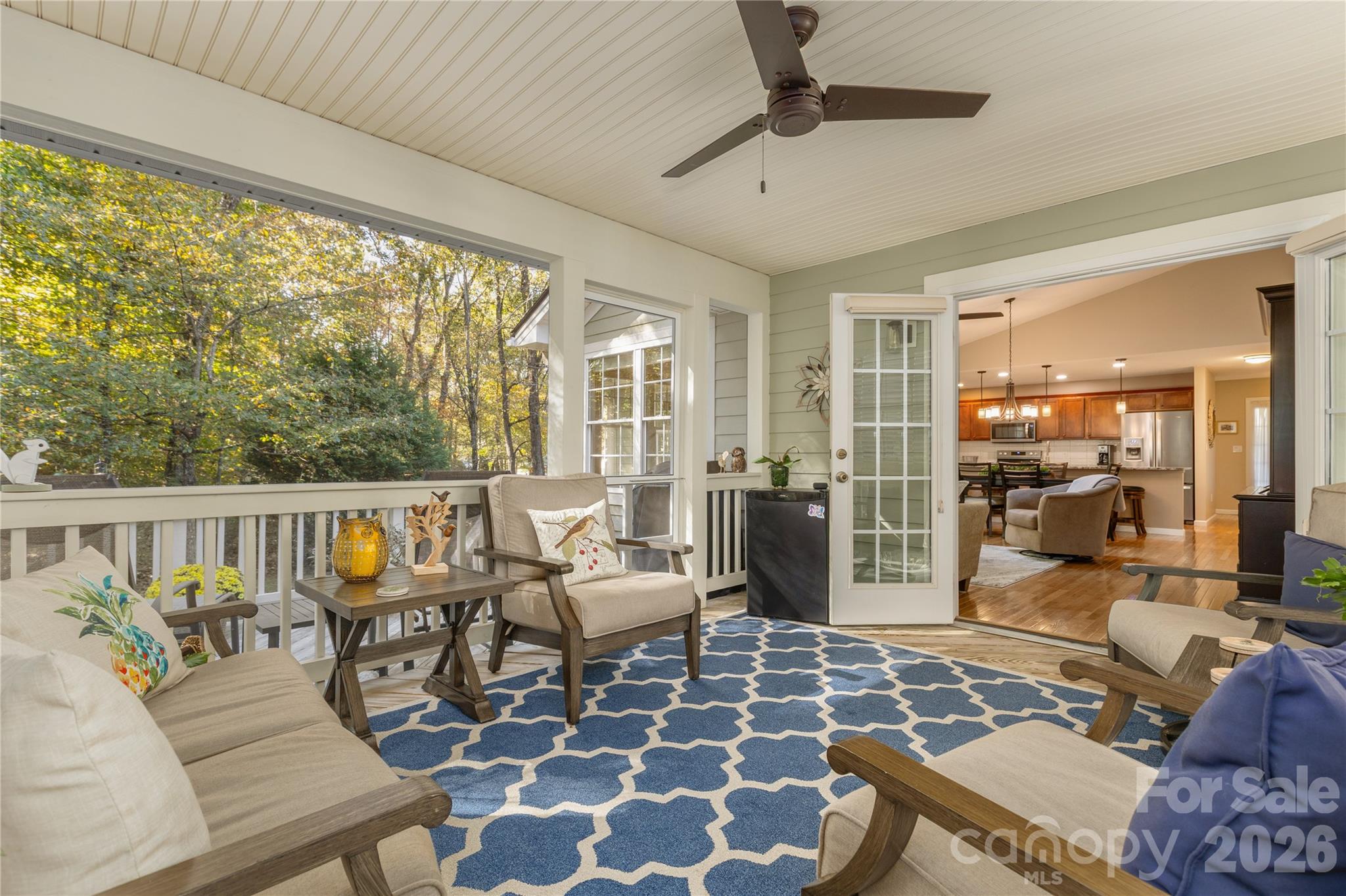 Screen porch offering lots of privacy - 190 Fairway View Drive, Etowah