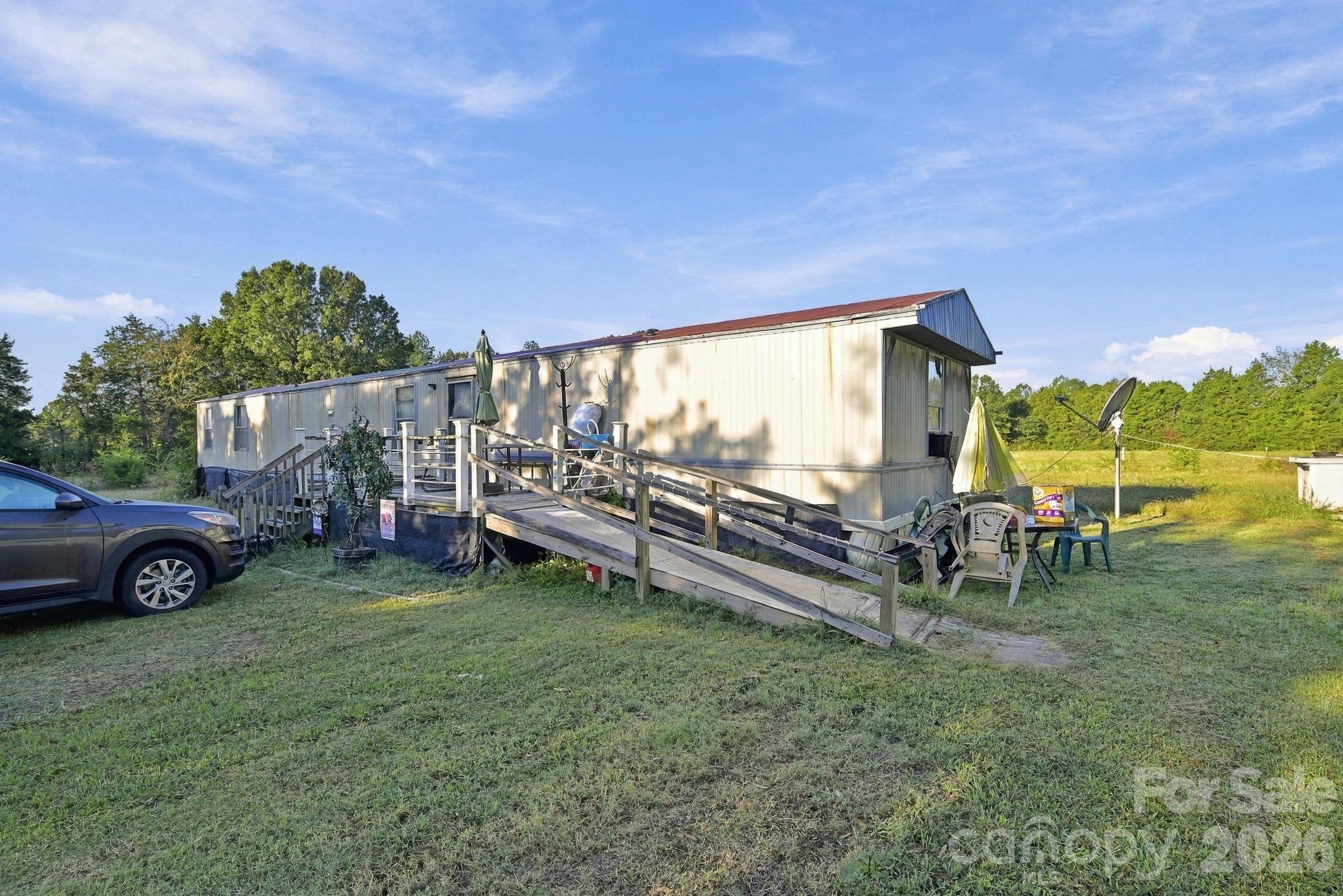 Single Family Residence at 2980 Sims Road, Rock Hill, photo 3 of 25