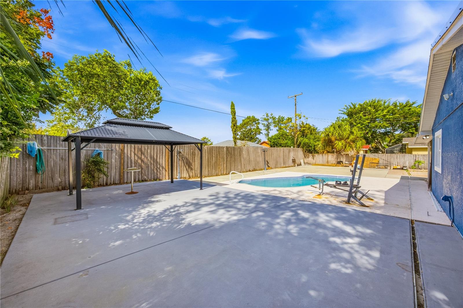 Single Family Residence at 712 VIRGINIA LN, APOPKA, photo 12 of 36