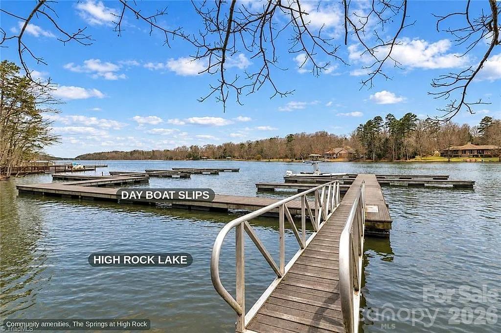 Community day boat slips on High Rock Lake. - 268 Lot43 Sirocco Drive W, Denton
