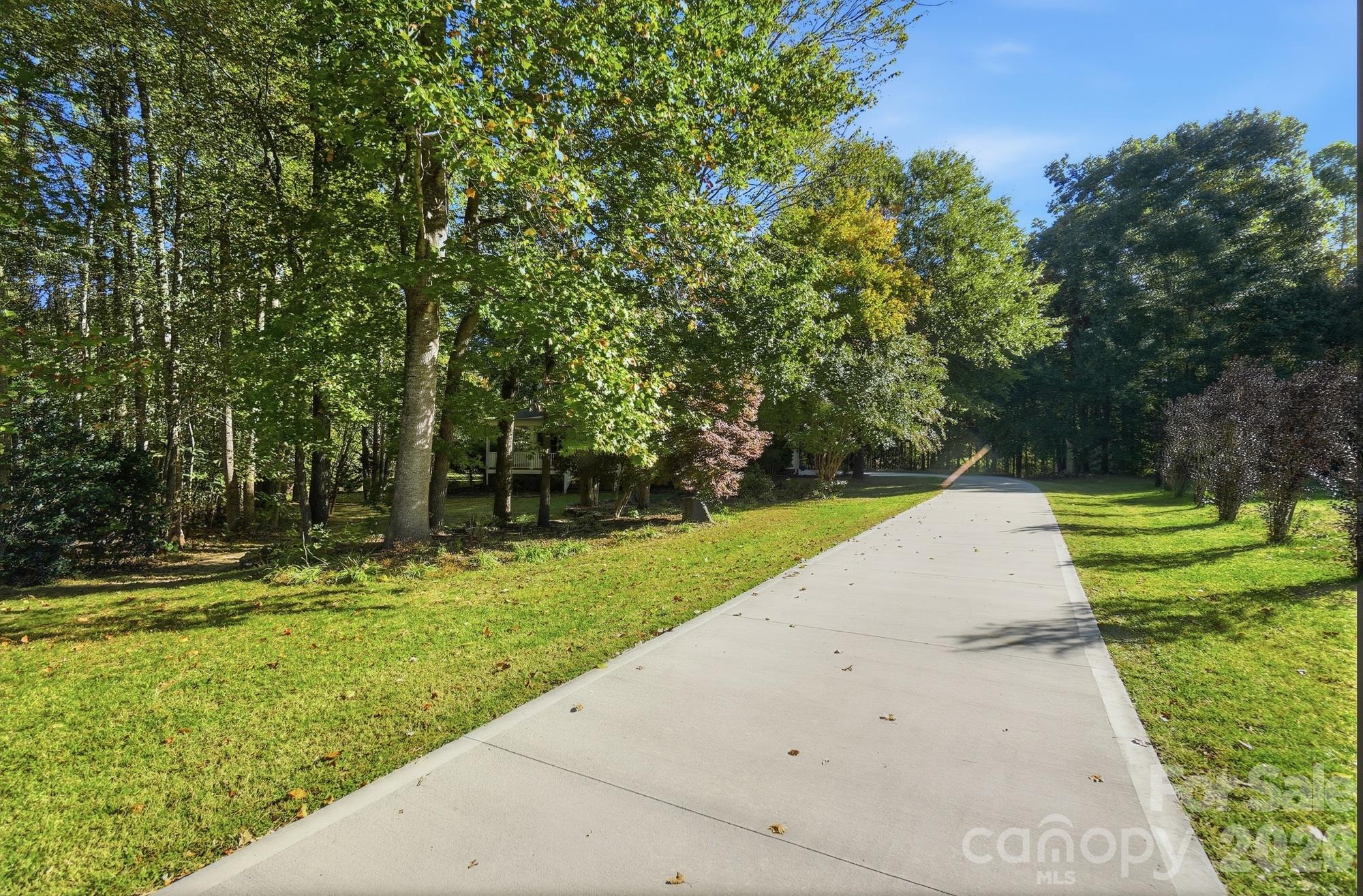 Single Family Residence at 293 Fairfield Lane, Salisbury, photo 4 of 48