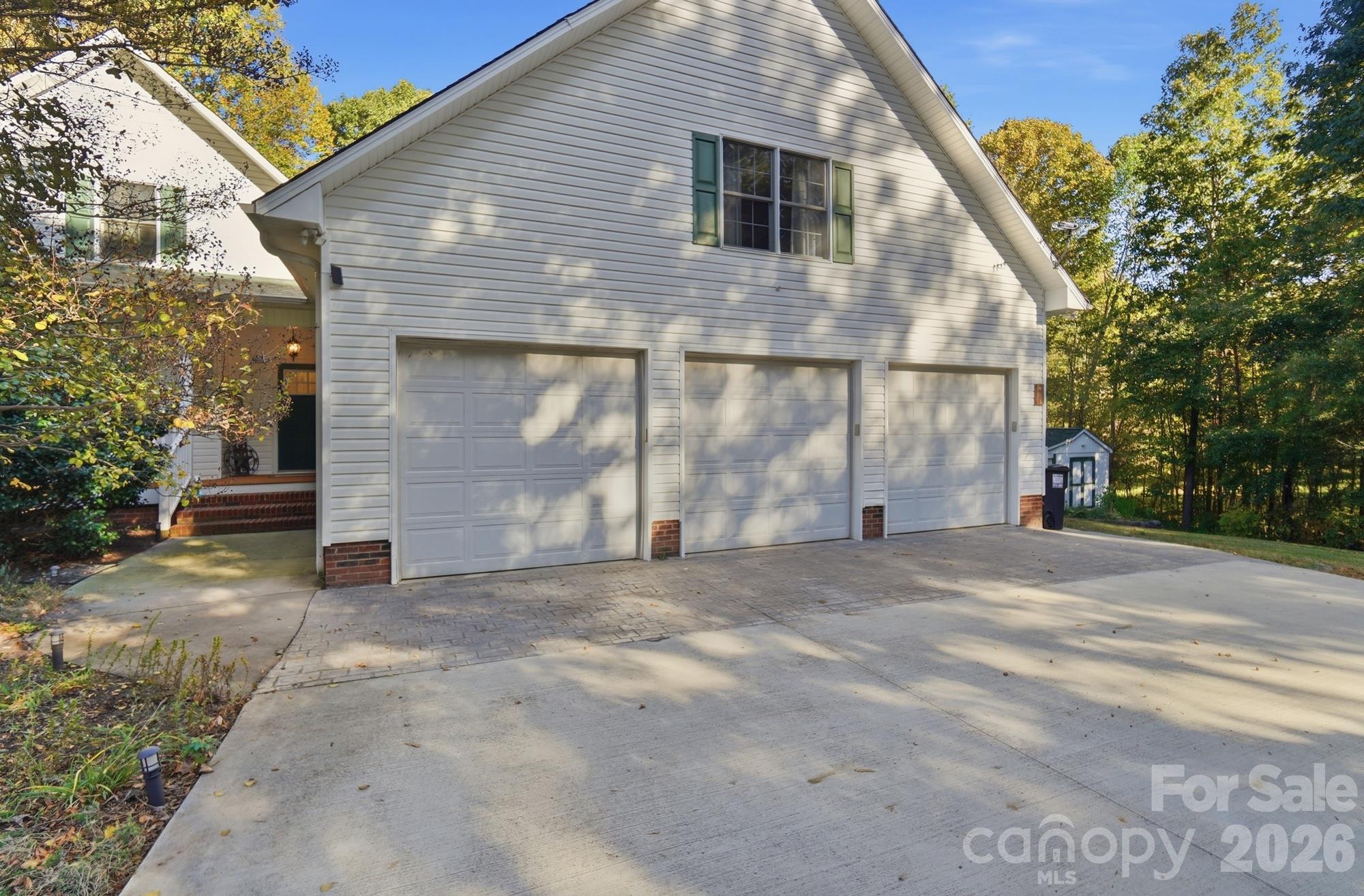 Single Family Residence at 293 Fairfield Lane, Salisbury, photo 6 of 48