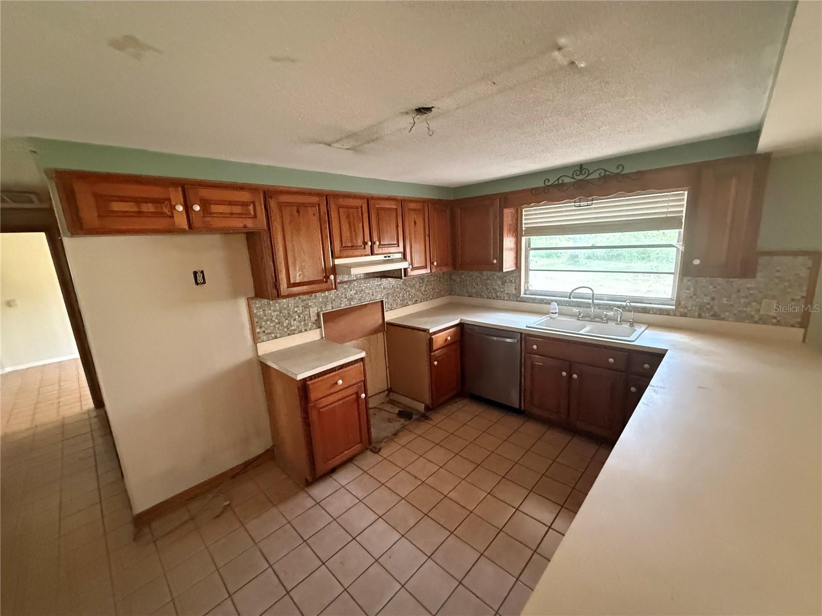 Single Family Residence at 2603 W 60 HWY, PLANT CITY, photo 6 of 20