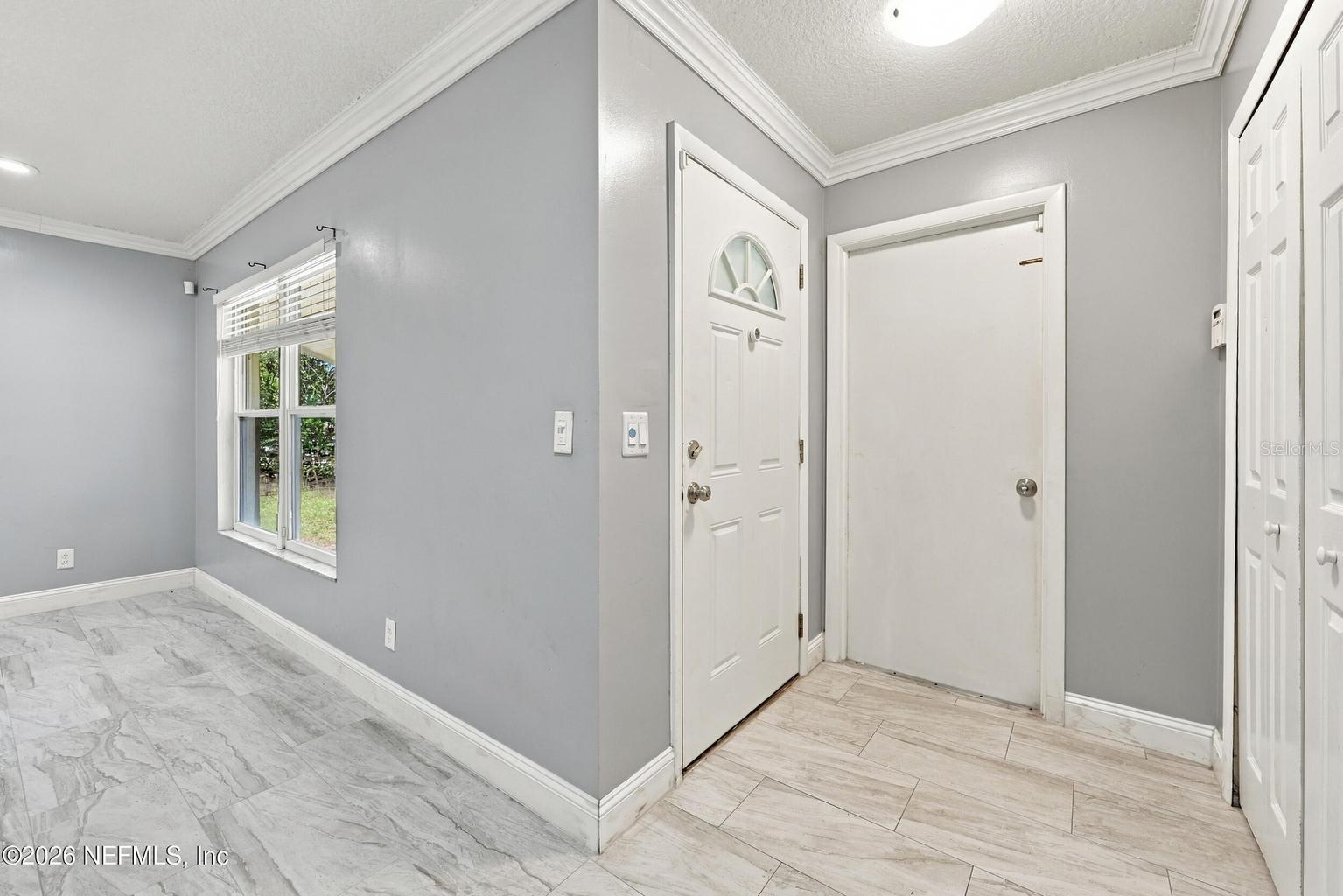 Entry Way - 6054 TOYOTA DR, JACKSONVILLE